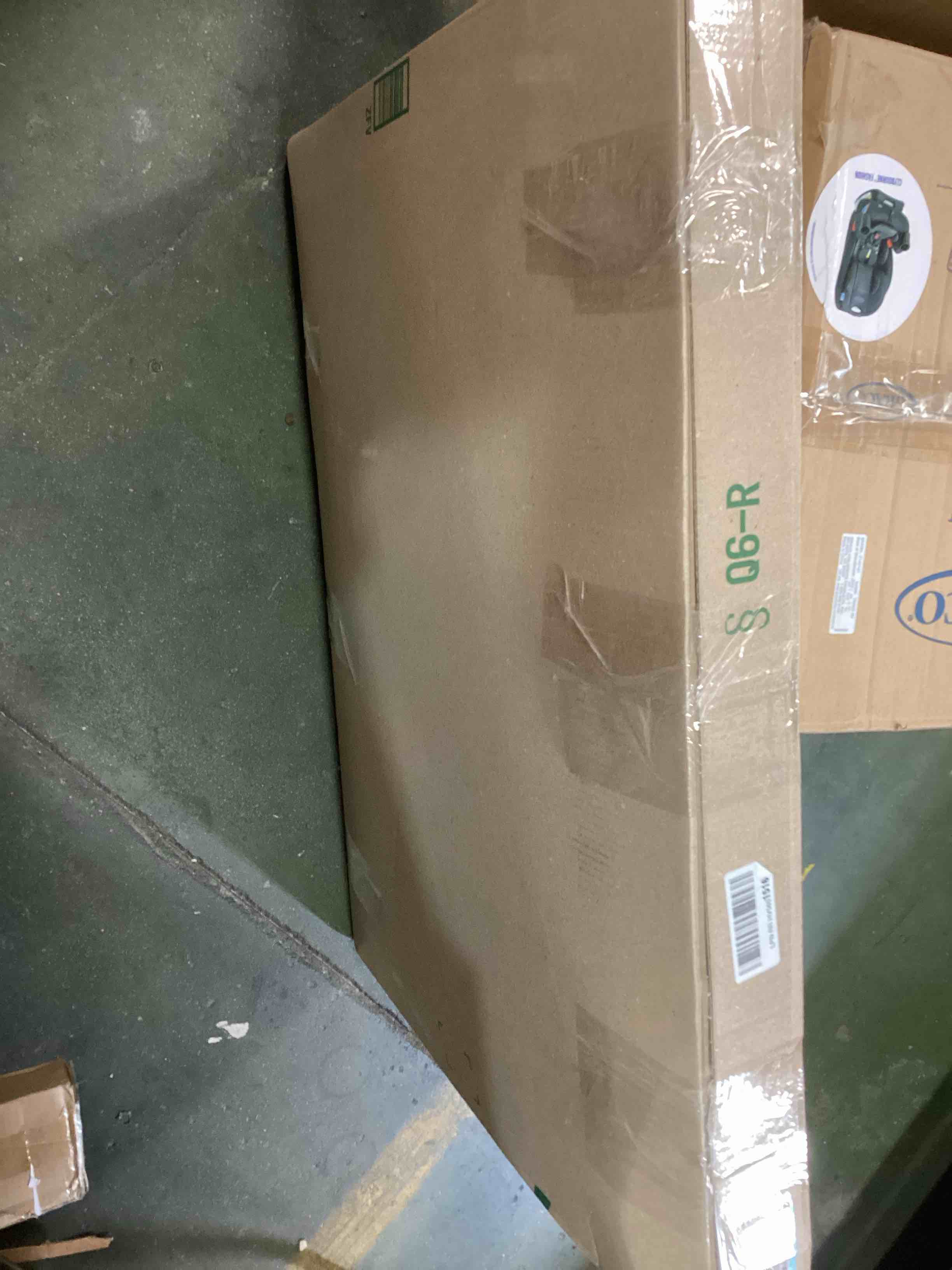https://s3.amazonaws.com/lotting-images-prod/bidfta/YEL6468064_1718215660014.jpeg