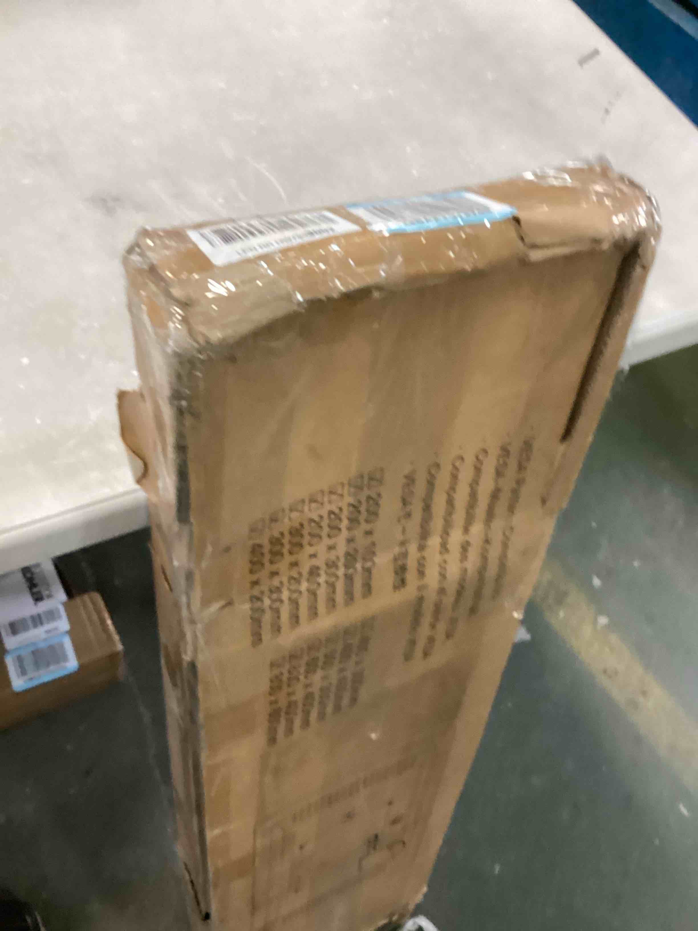 https://s3.amazonaws.com/lotting-images-prod/bidfta/YEL6468381_1718302574612.jpeg