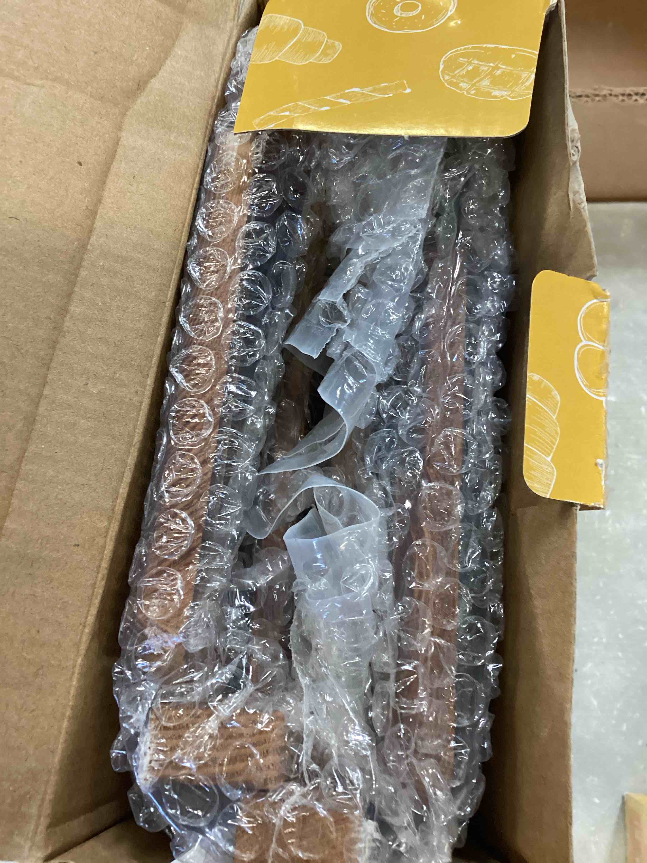 https://s3.amazonaws.com/lotting-images-prod/bidfta/YEL6468745_1717684359740.jpeg