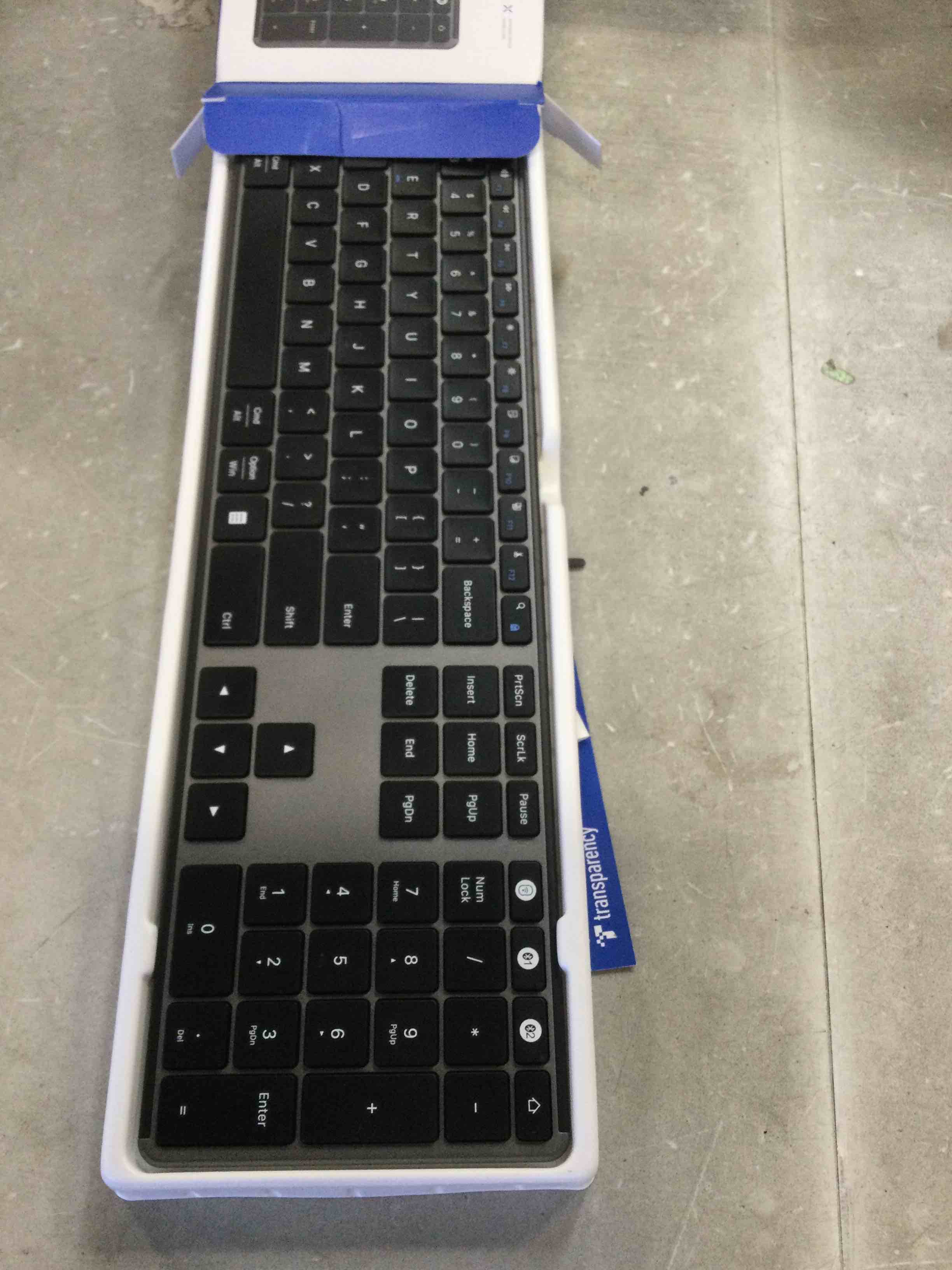 https://s3.amazonaws.com/lotting-images-prod/bidfta/YEL6469032_1717766211012.jpeg