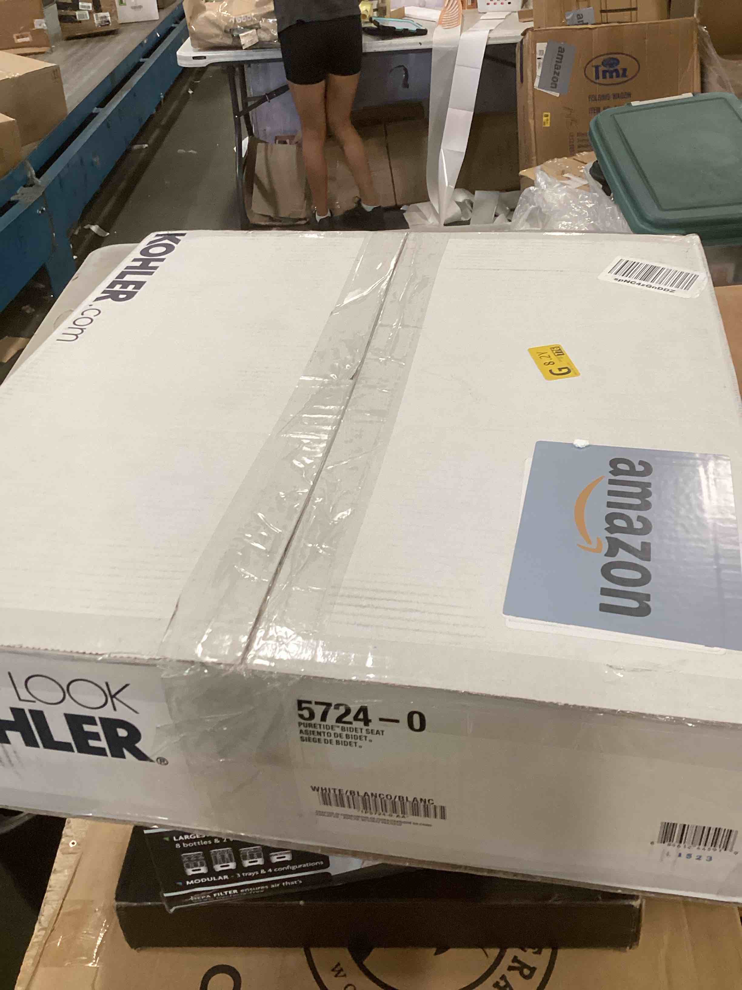 https://s3.amazonaws.com/lotting-images-prod/bidfta/YEL6471043_1718724338730.jpeg