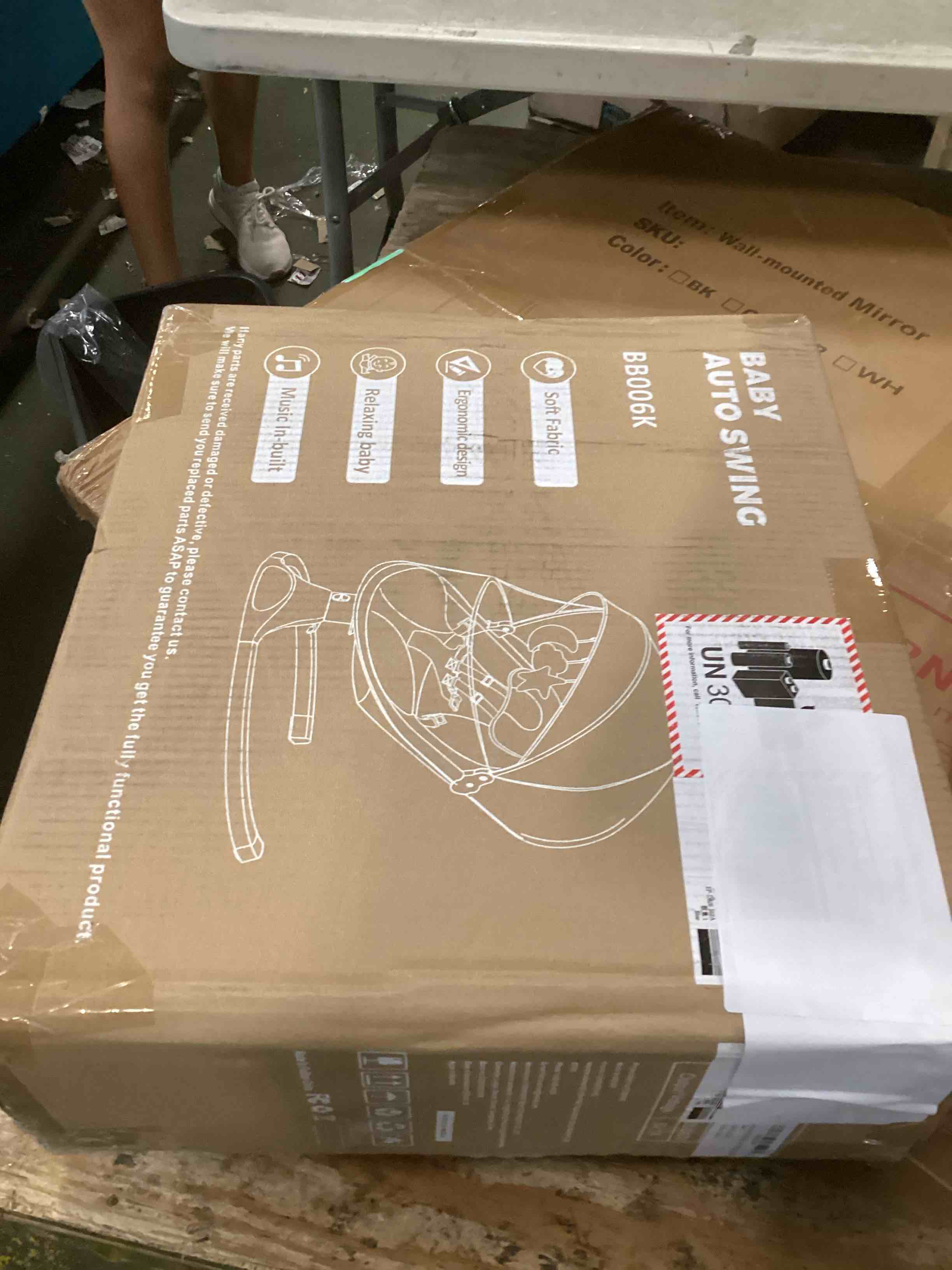 https://s3.amazonaws.com/lotting-images-prod/bidfta/YEL6471370_1718825853291.jpeg
