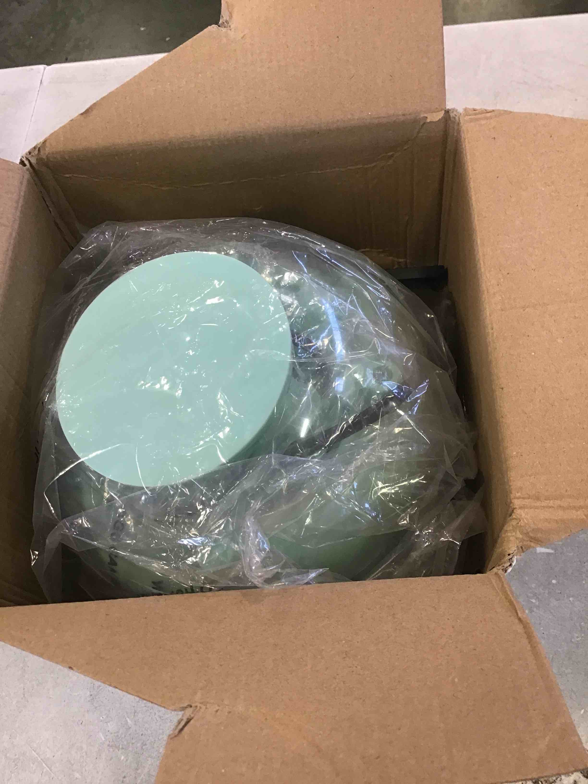 https://s3.amazonaws.com/lotting-images-prod/bidfta/YEL6471892_1717684723704.jpeg