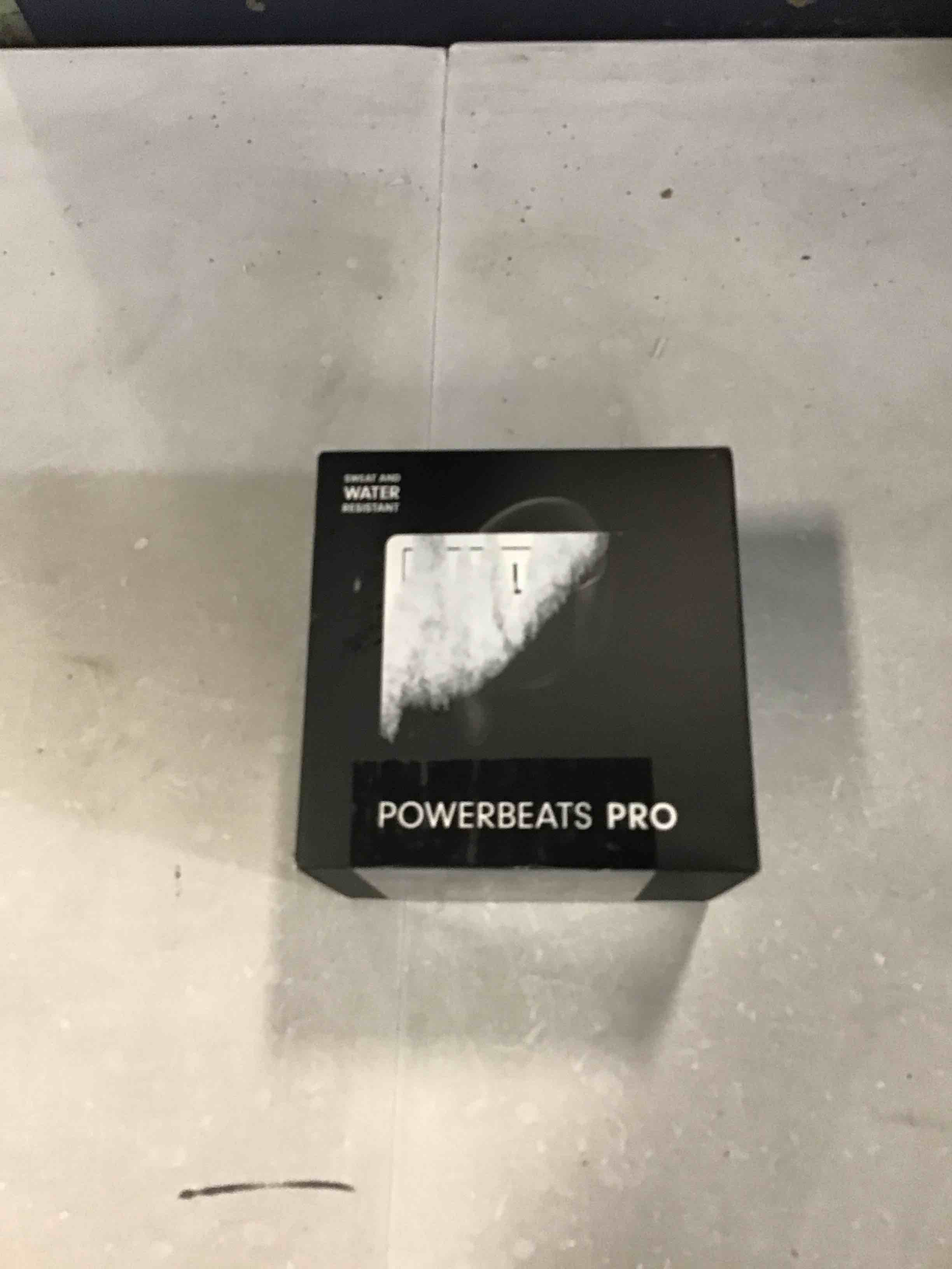 https://s3.amazonaws.com/lotting-images-prod/bidfta/YEL6473131_1717775082933.jpeg