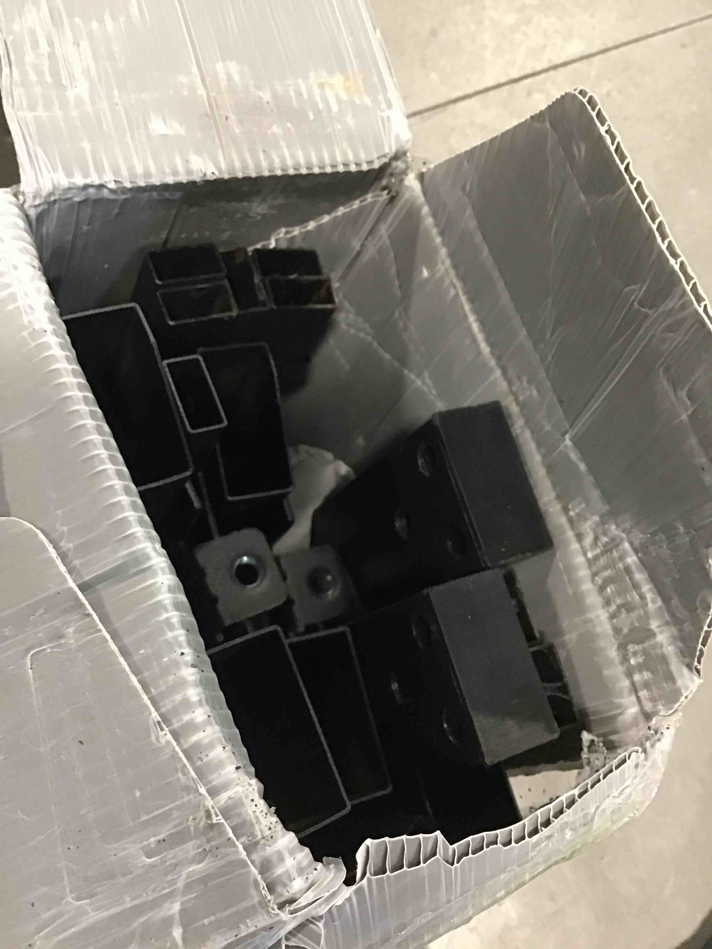 https://s3.amazonaws.com/lotting-images-prod/bidfta/YEL6473626_1718105144014.jpeg