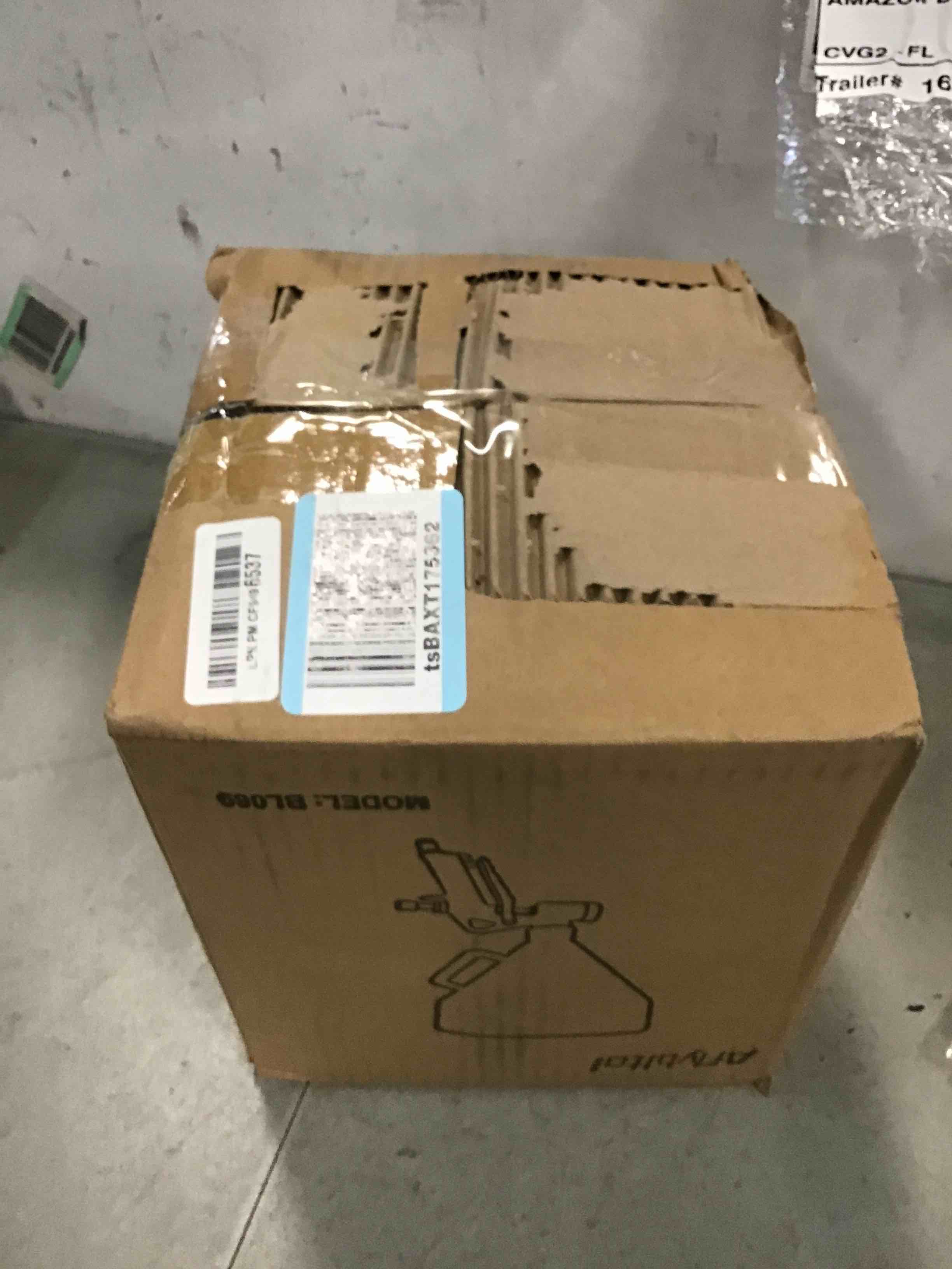 https://s3.amazonaws.com/lotting-images-prod/bidfta/YEL6474009_1718205269591.jpeg