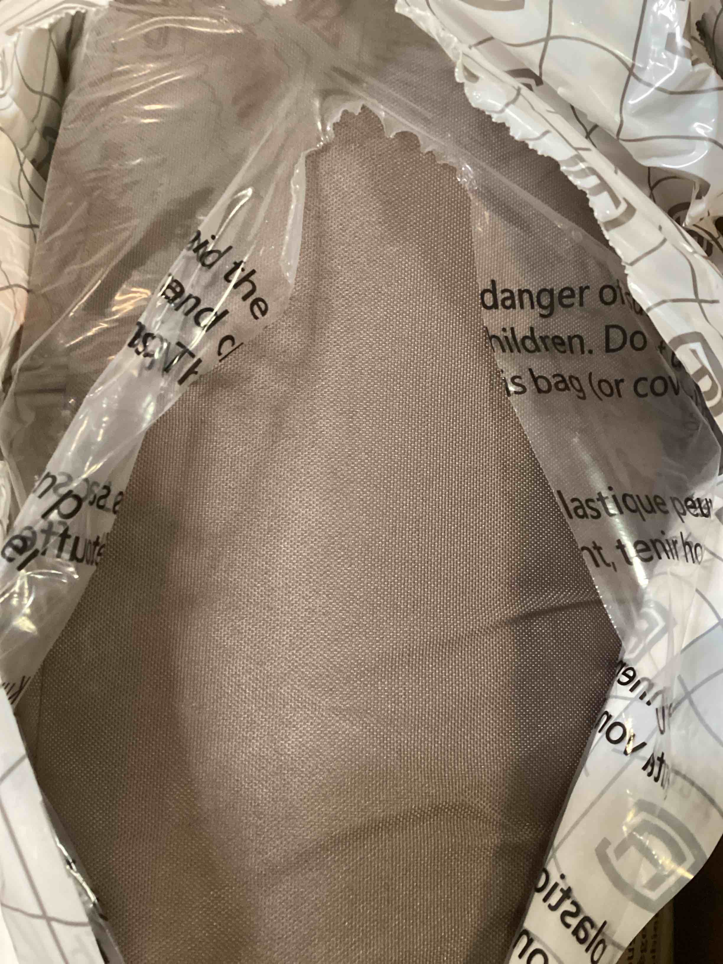 https://s3.amazonaws.com/lotting-images-prod/bidfta/YEL6474872_1718115532111.jpeg