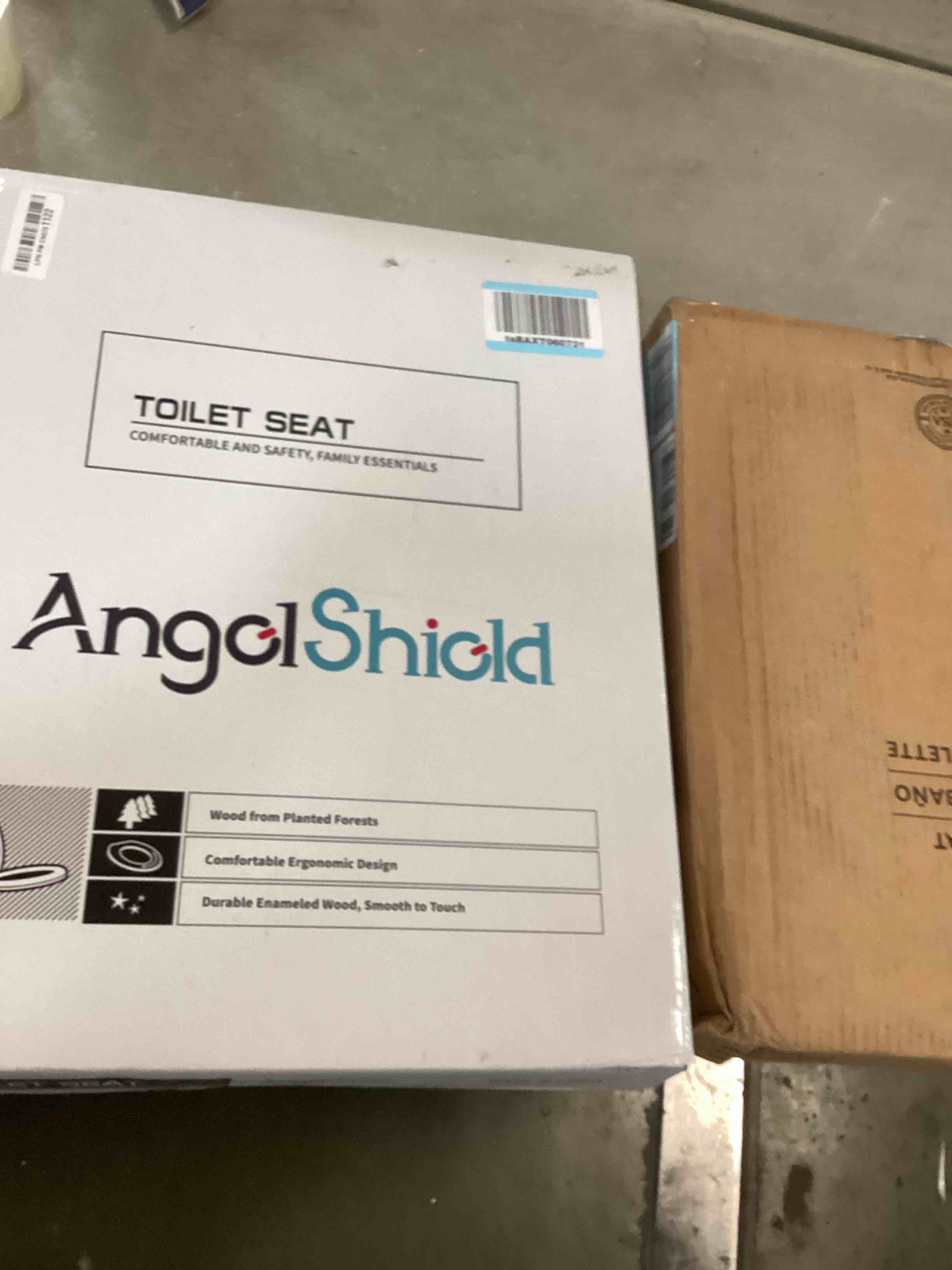 https://s3.amazonaws.com/lotting-images-prod/bidfta/YEL6475466_1718309753846.jpeg