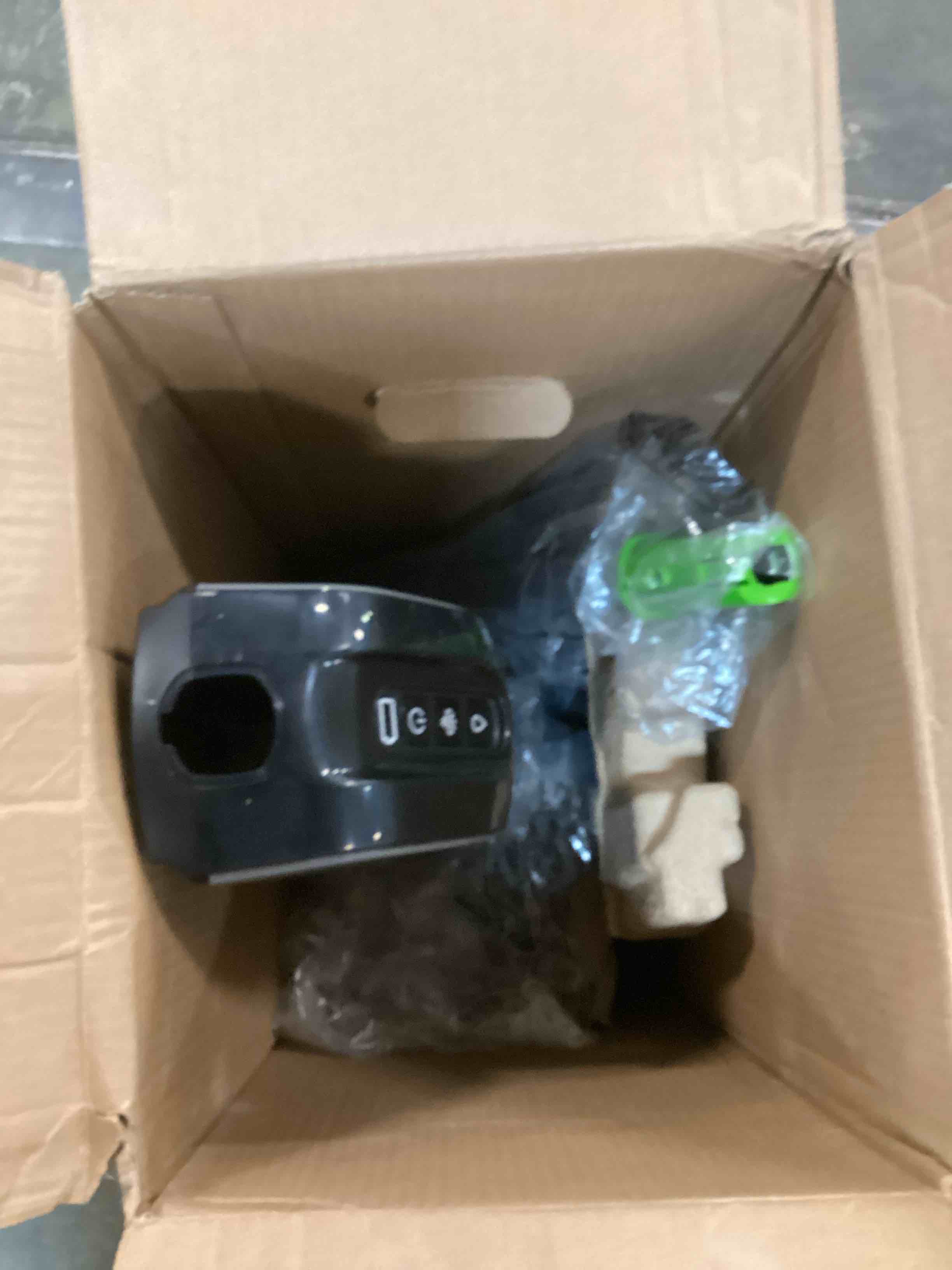https://s3.amazonaws.com/lotting-images-prod/bidfta/YEL6475477_1718367469800.jpeg