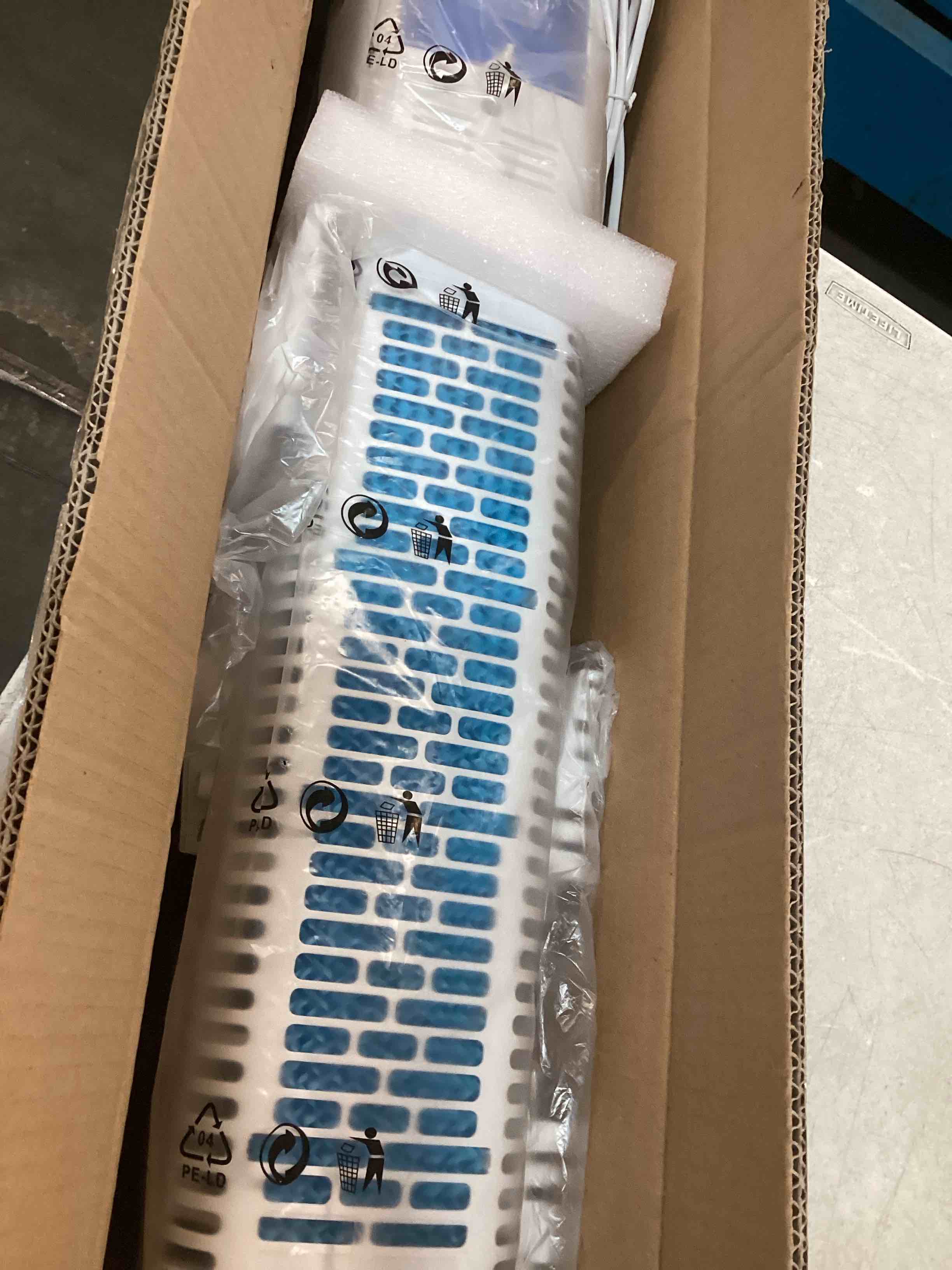https://s3.amazonaws.com/lotting-images-prod/bidfta/YEL6475632_1718390611075.jpeg