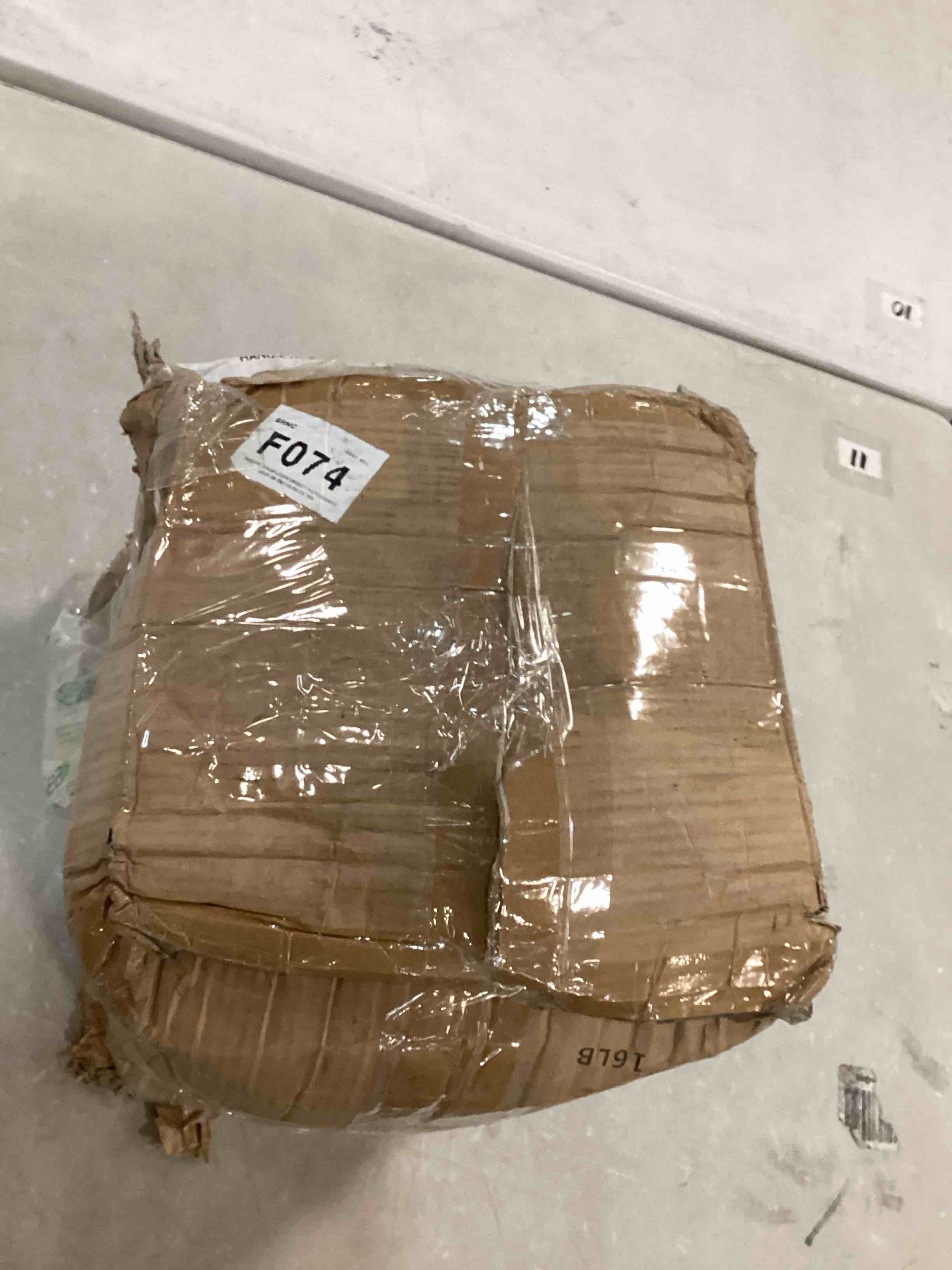 https://s3.amazonaws.com/lotting-images-prod/bidfta/YEL6475935_1718720648017.jpeg