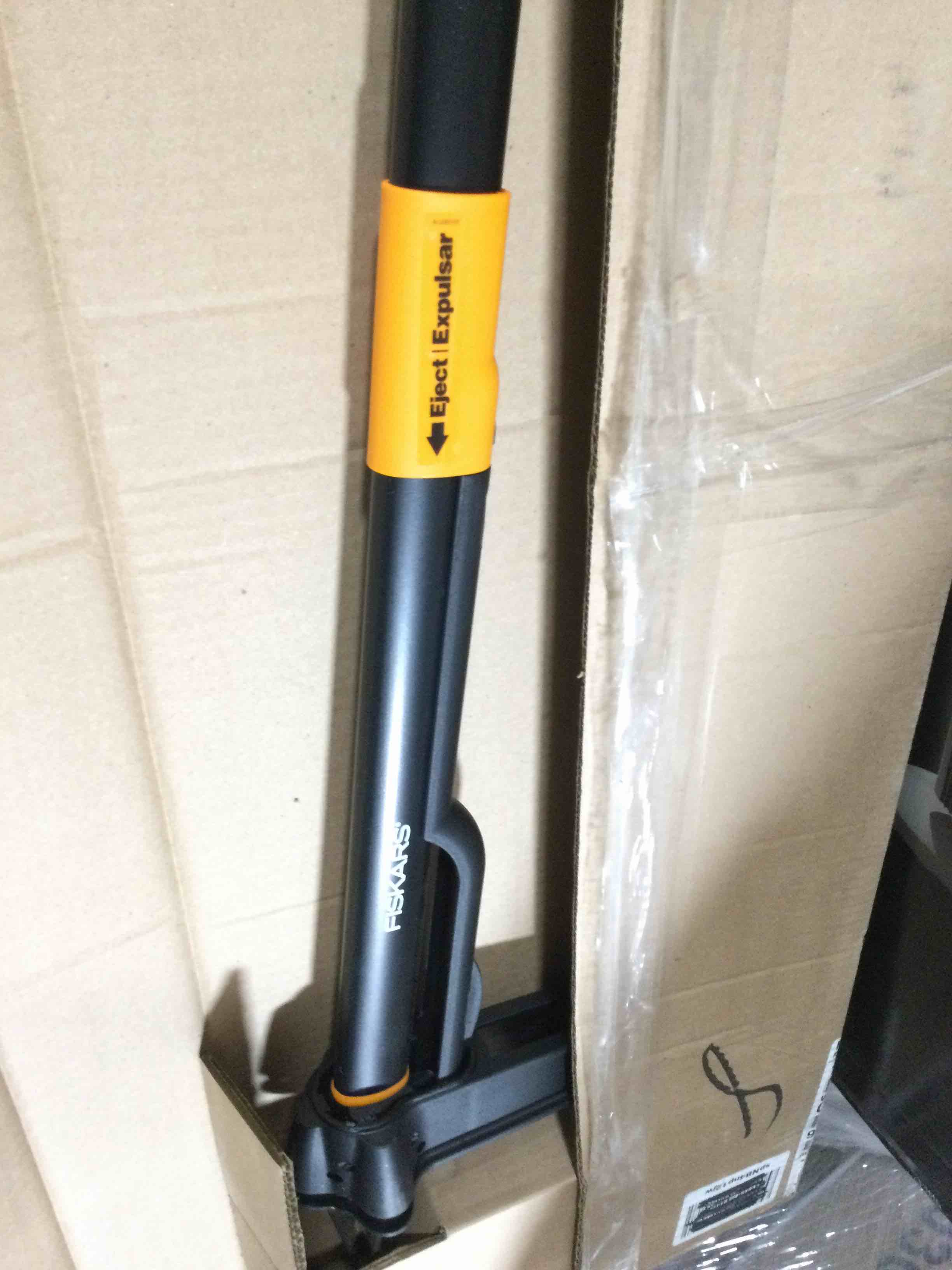 https://s3.amazonaws.com/lotting-images-prod/bidfta/YEL6482380_1721666470872.jpeg