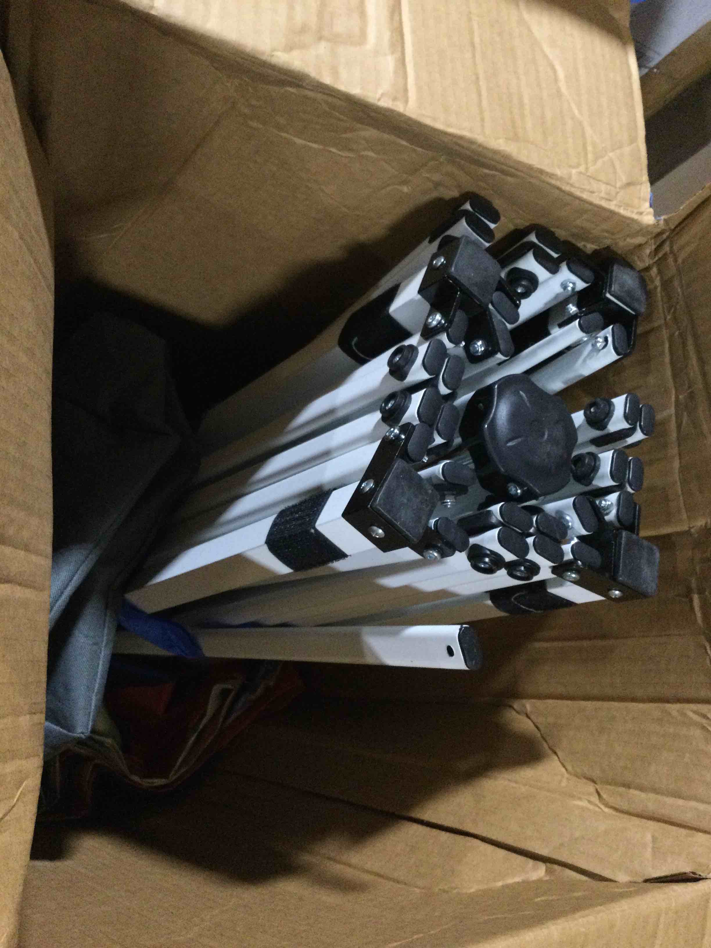 https://s3.amazonaws.com/lotting-images-prod/bidfta/YEL6482478_1721684049223.jpeg