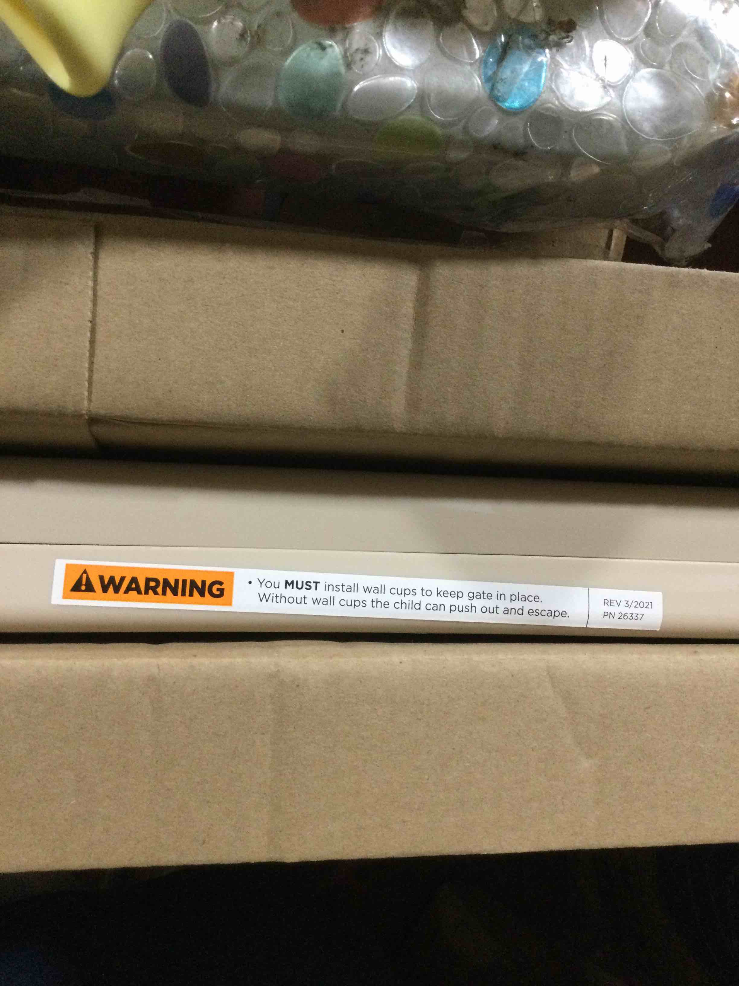 https://s3.amazonaws.com/lotting-images-prod/bidfta/YEL6484023_1722624119463.jpeg