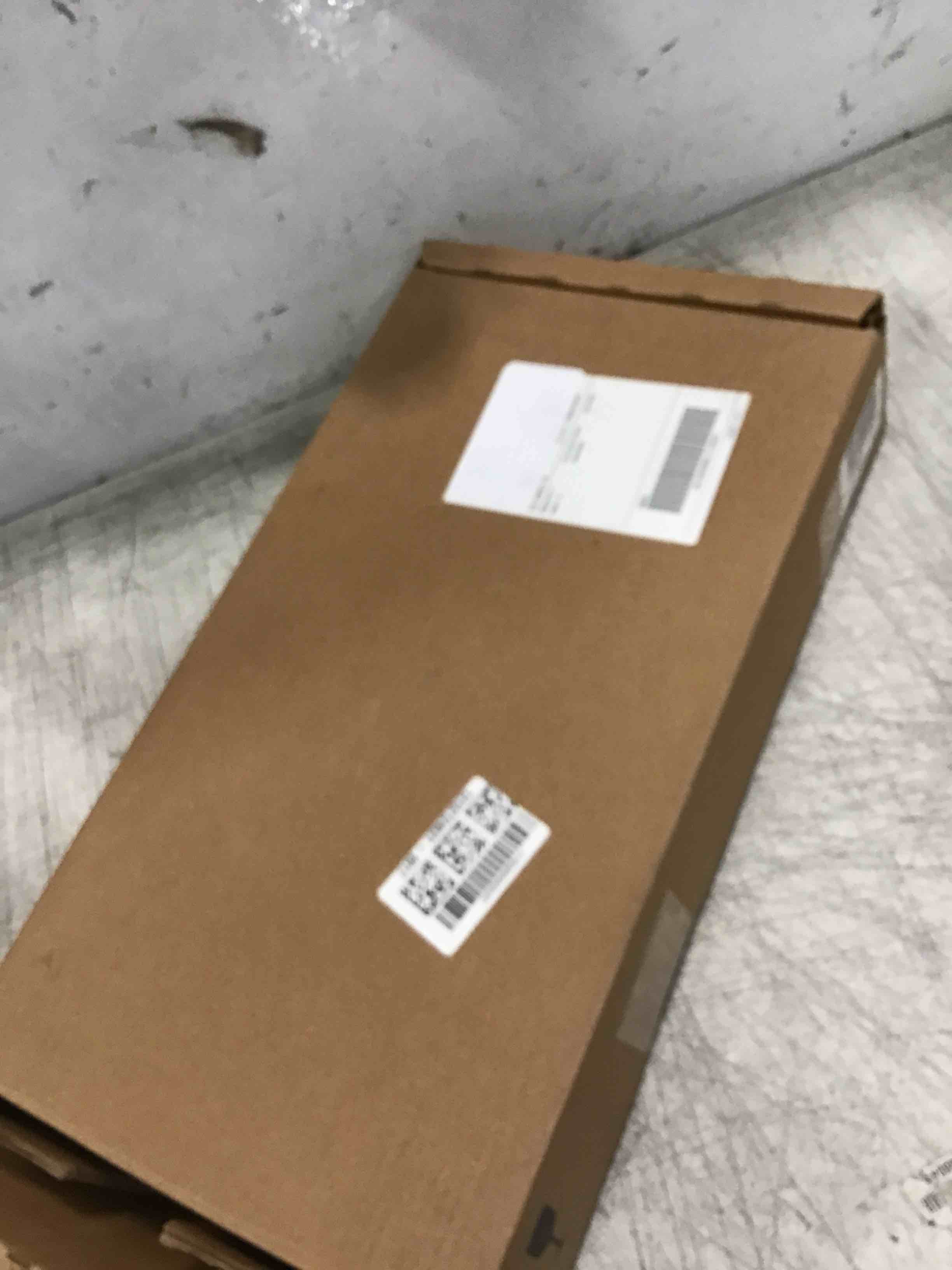 https://s3.amazonaws.com/lotting-images-prod/bidfta/YEL6487978_1717157491603.jpeg