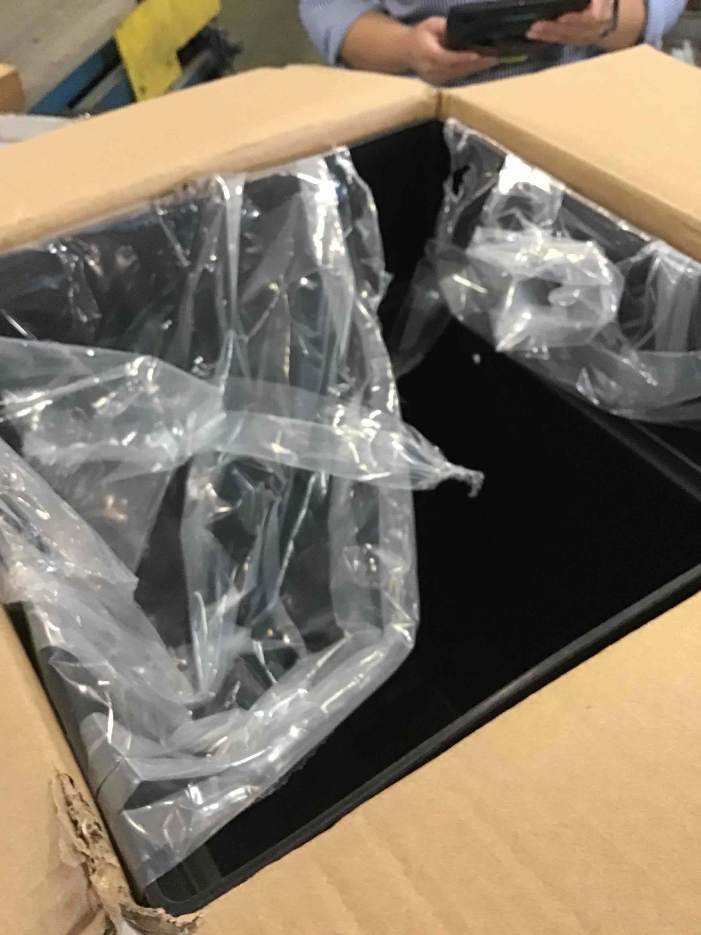 https://s3.amazonaws.com/lotting-images-prod/bidfta/YEL6488903_1717527173046.jpeg