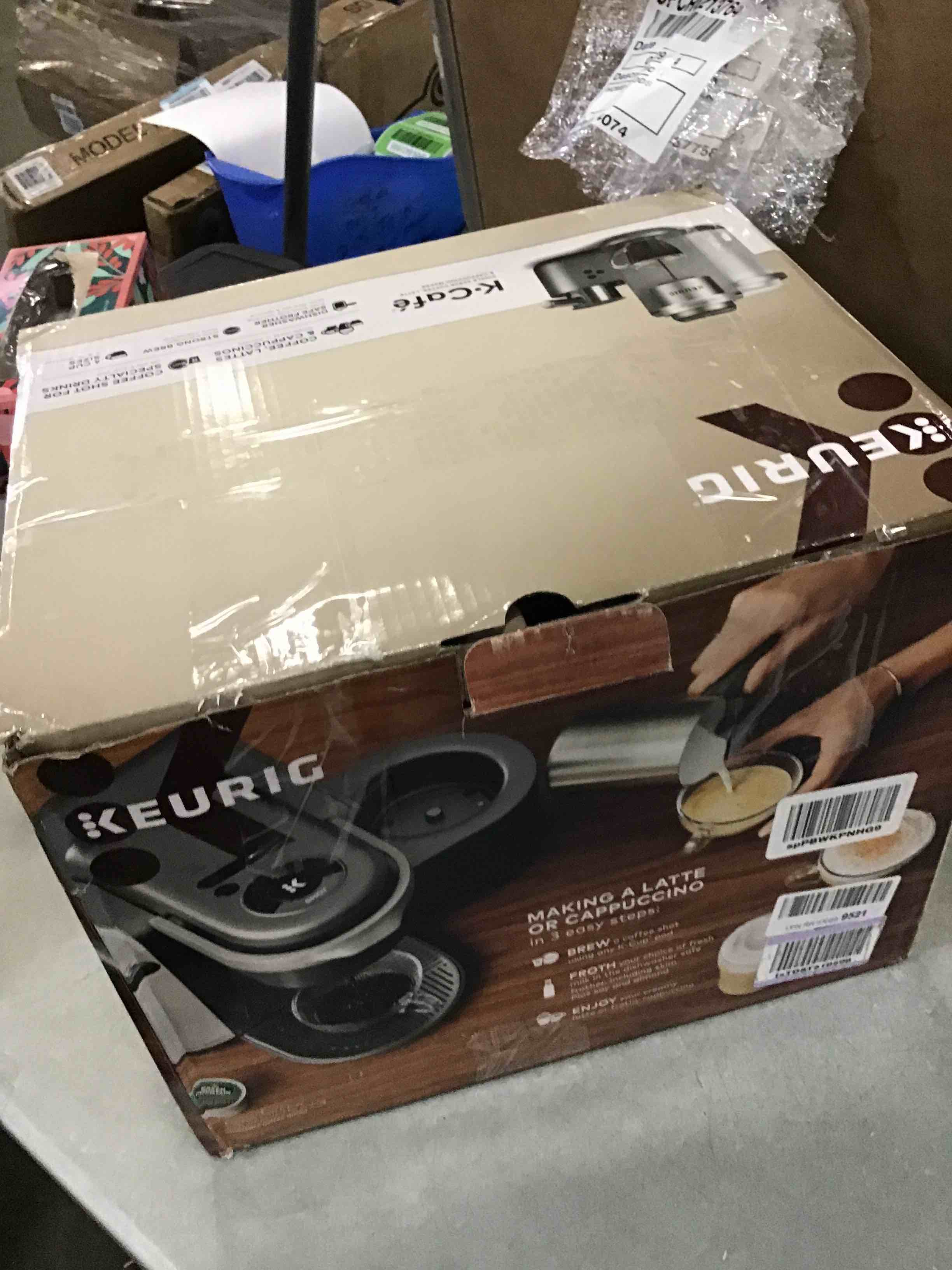 https://s3.amazonaws.com/lotting-images-prod/bidfta/YEL6489100_1717604705392.jpeg