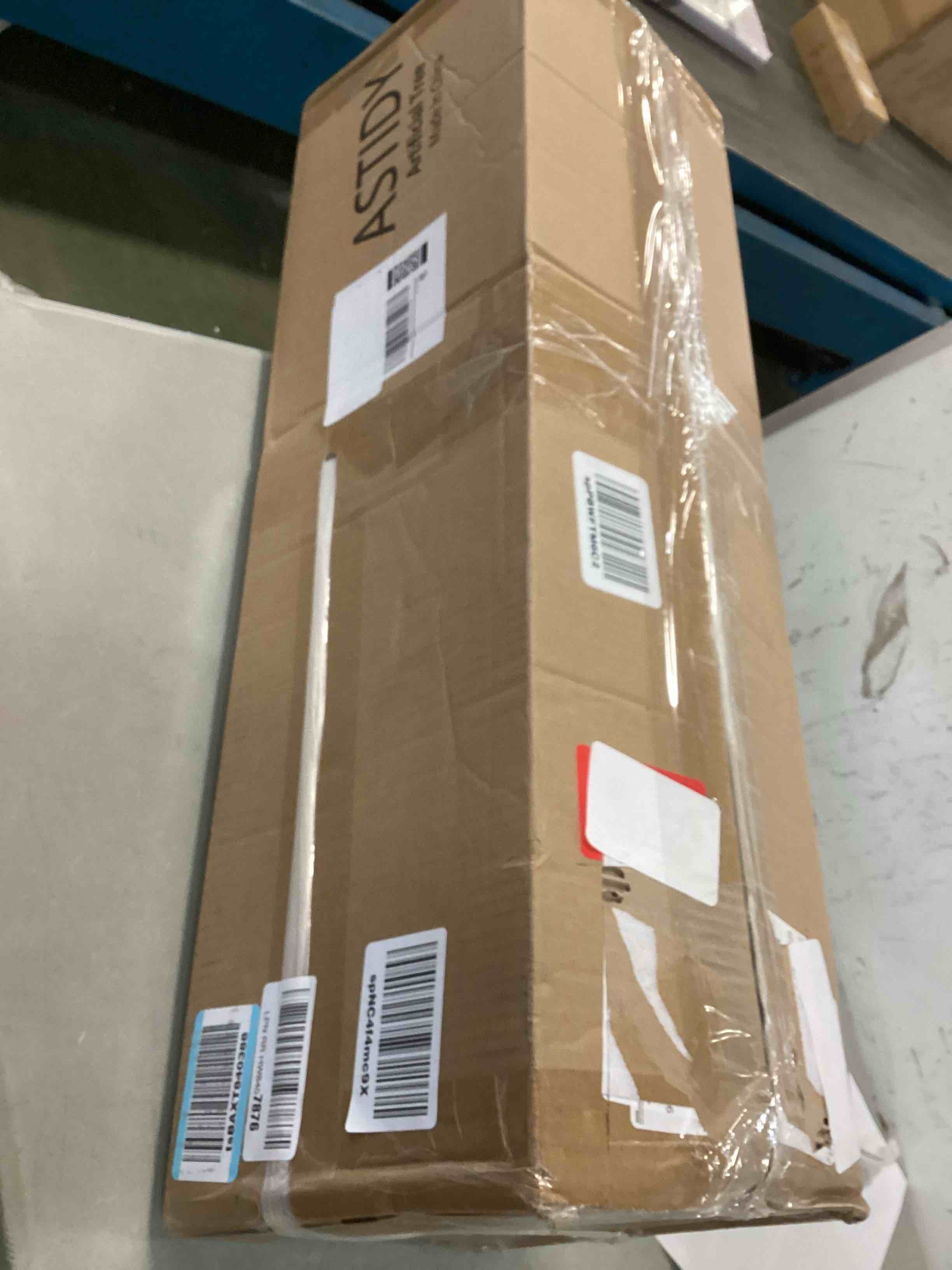 https://s3.amazonaws.com/lotting-images-prod/bidfta/YEL6489972_1717511139393.jpeg