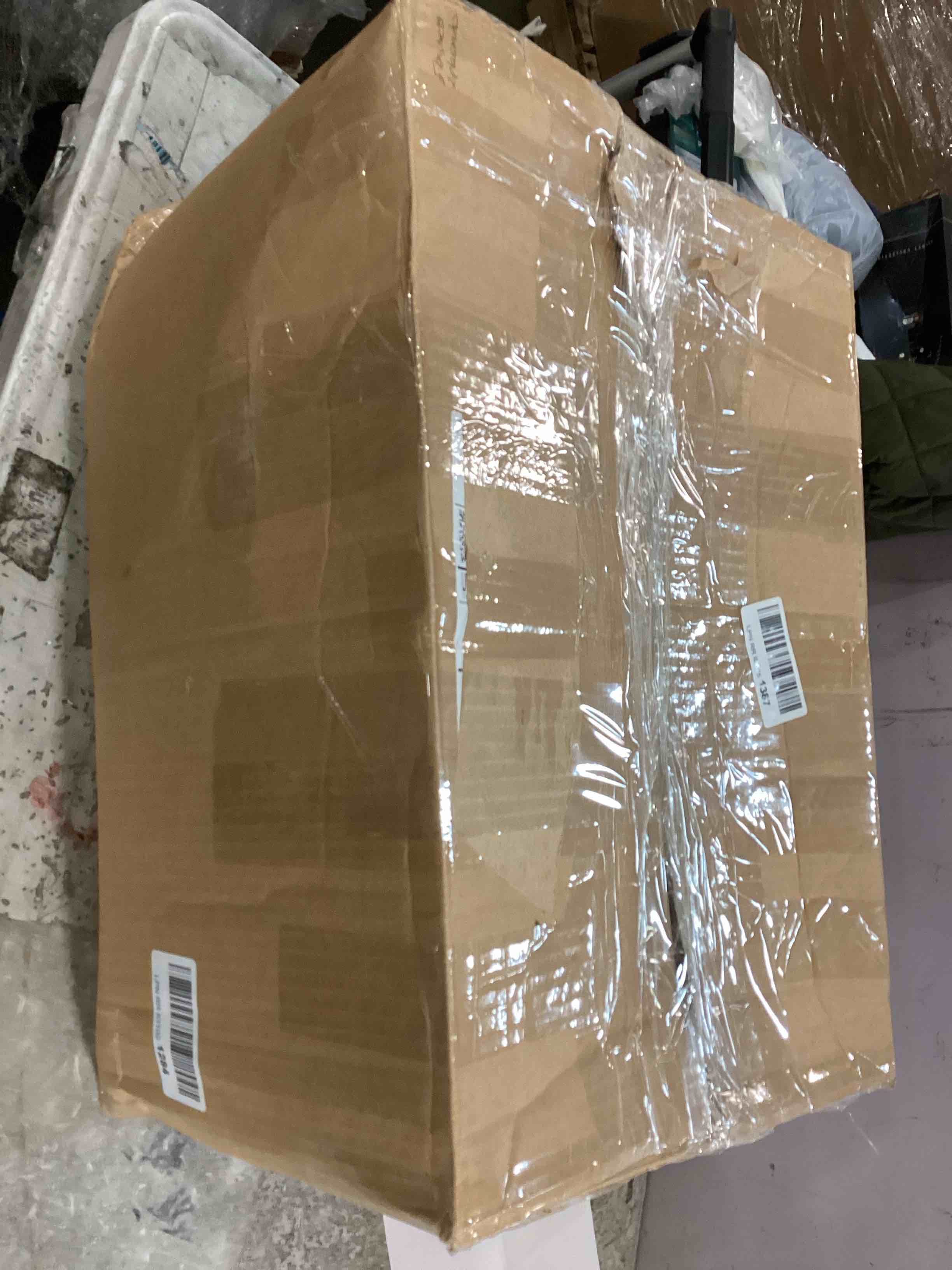 https://s3.amazonaws.com/lotting-images-prod/bidfta/YEL6490112_1717587706902.jpeg