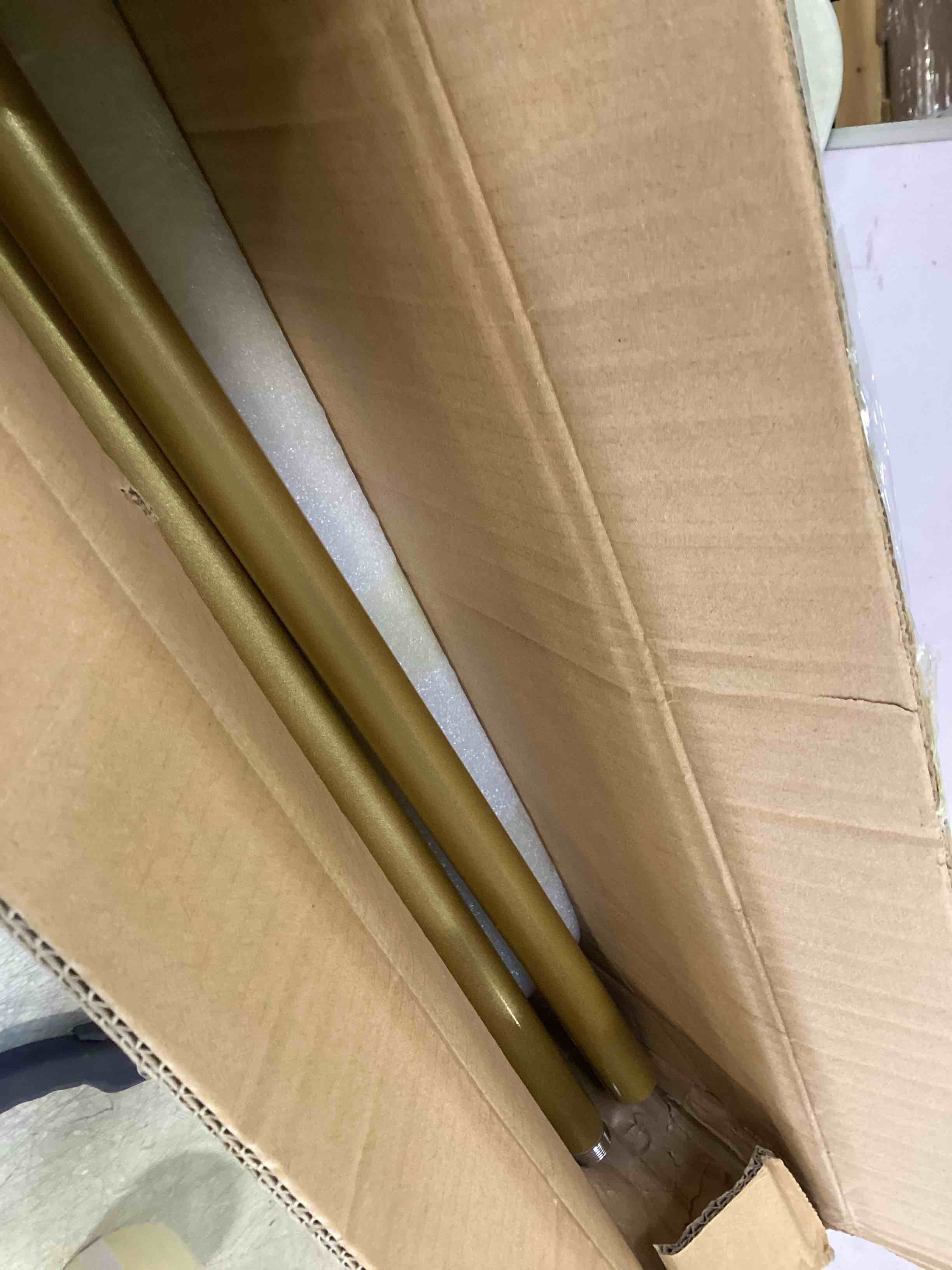 https://s3.amazonaws.com/lotting-images-prod/bidfta/YEL6490513_1717698412178.jpeg