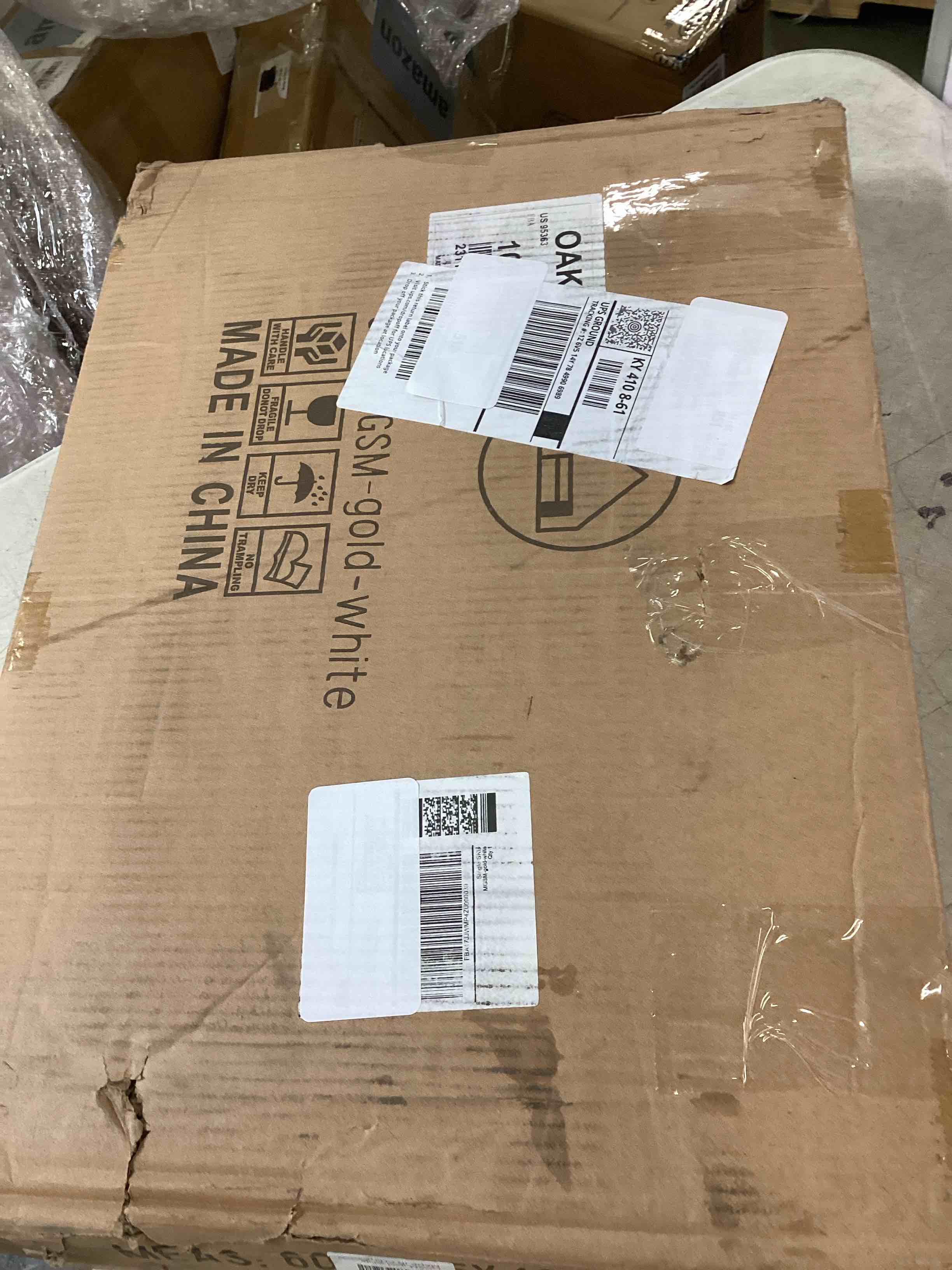 https://s3.amazonaws.com/lotting-images-prod/bidfta/YEL6490513_1717698453116.jpeg