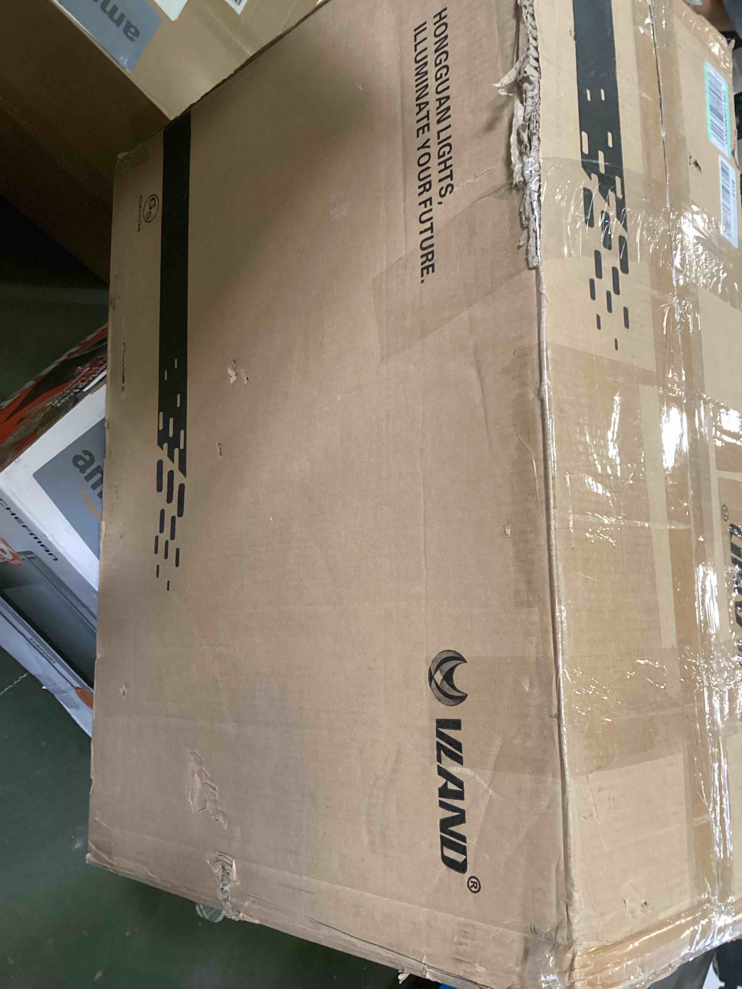 https://s3.amazonaws.com/lotting-images-prod/bidfta/YEL6490699_1717774850302.jpeg