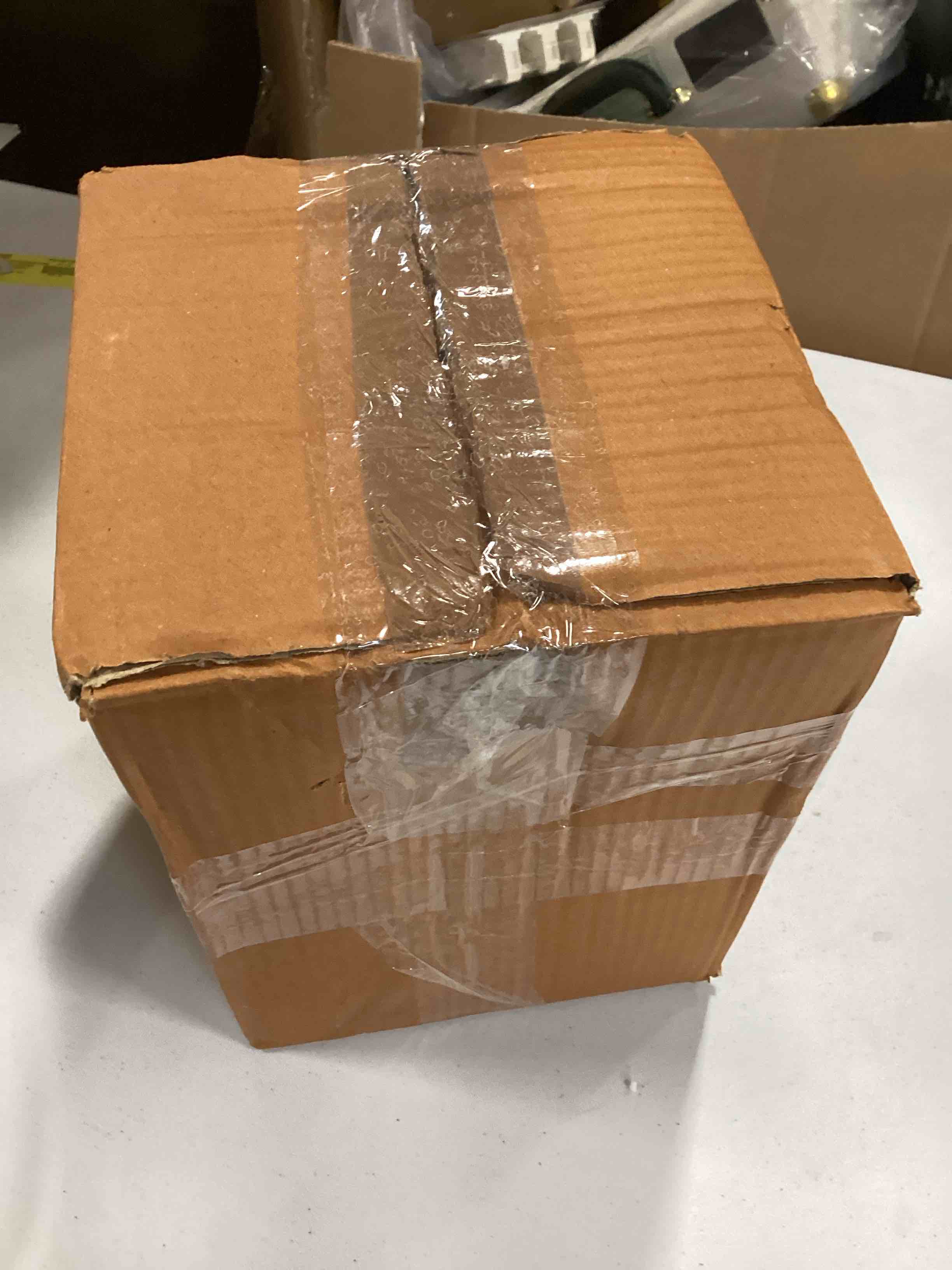https://s3.amazonaws.com/lotting-images-prod/bidfta/YEL6491112_1717512838007.jpeg