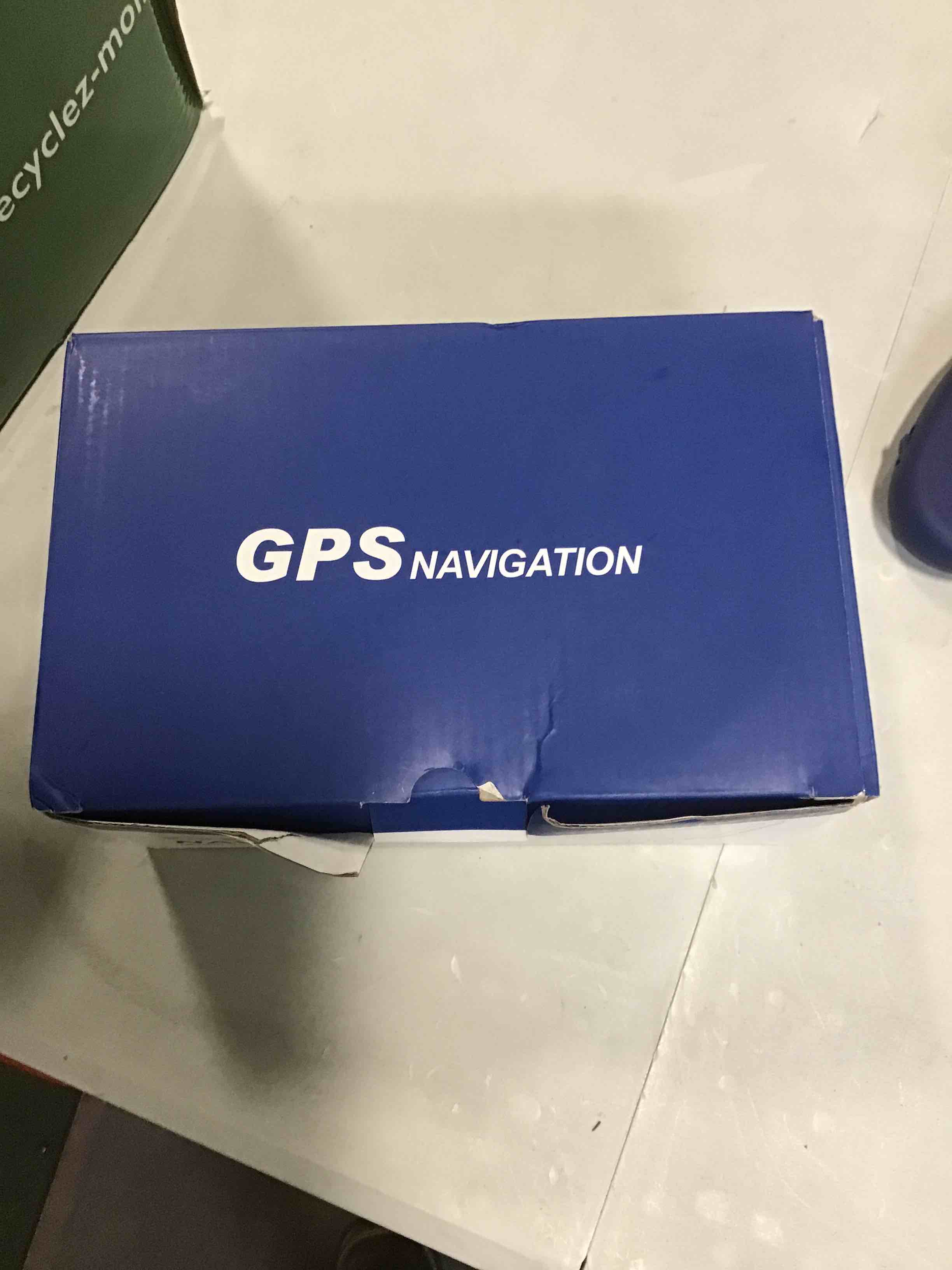 https://s3.amazonaws.com/lotting-images-prod/bidfta/YEL6491895_1718297038181.jpeg