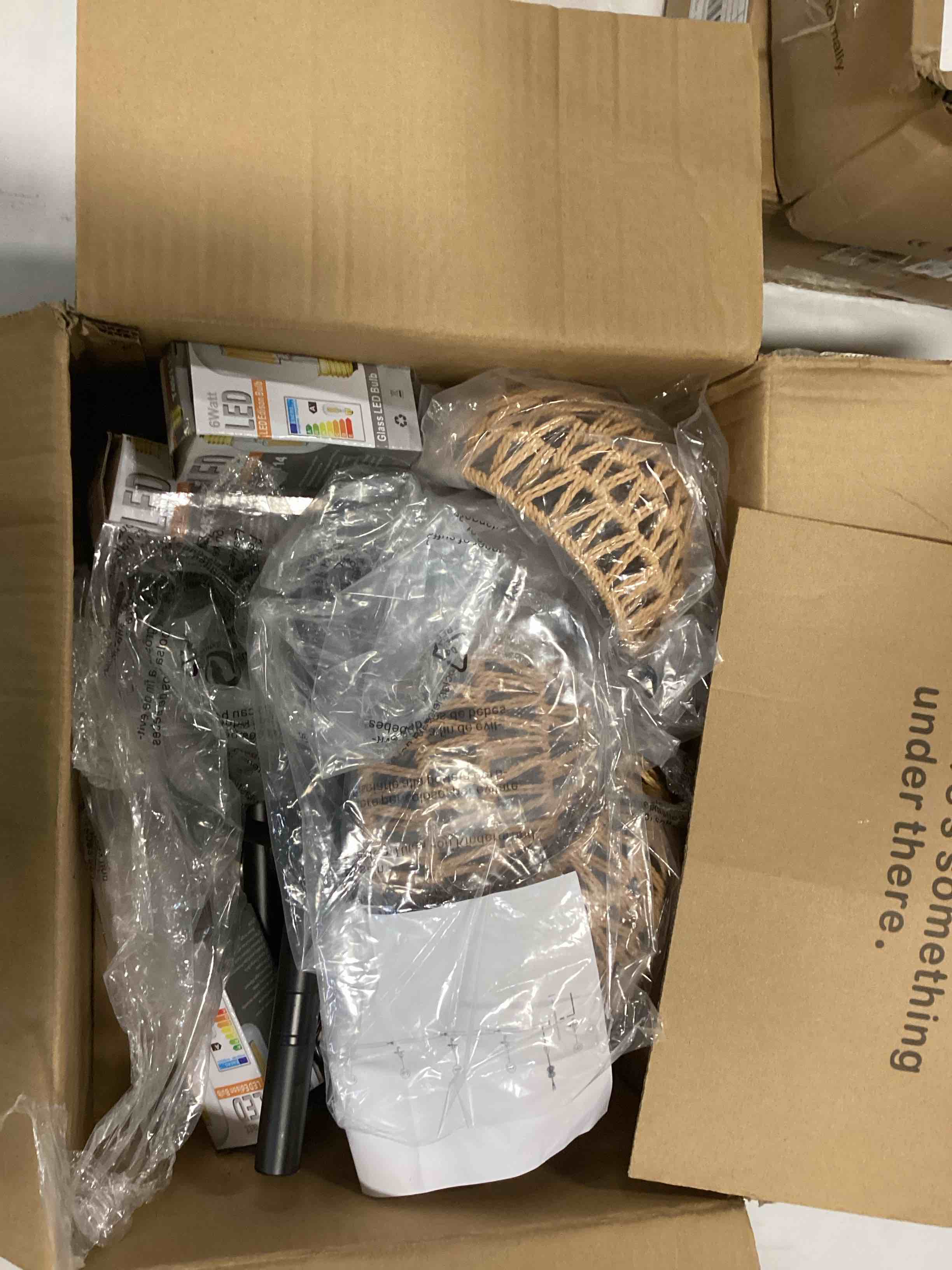 https://s3.amazonaws.com/lotting-images-prod/bidfta/YEL6492094_1718371720874.jpeg