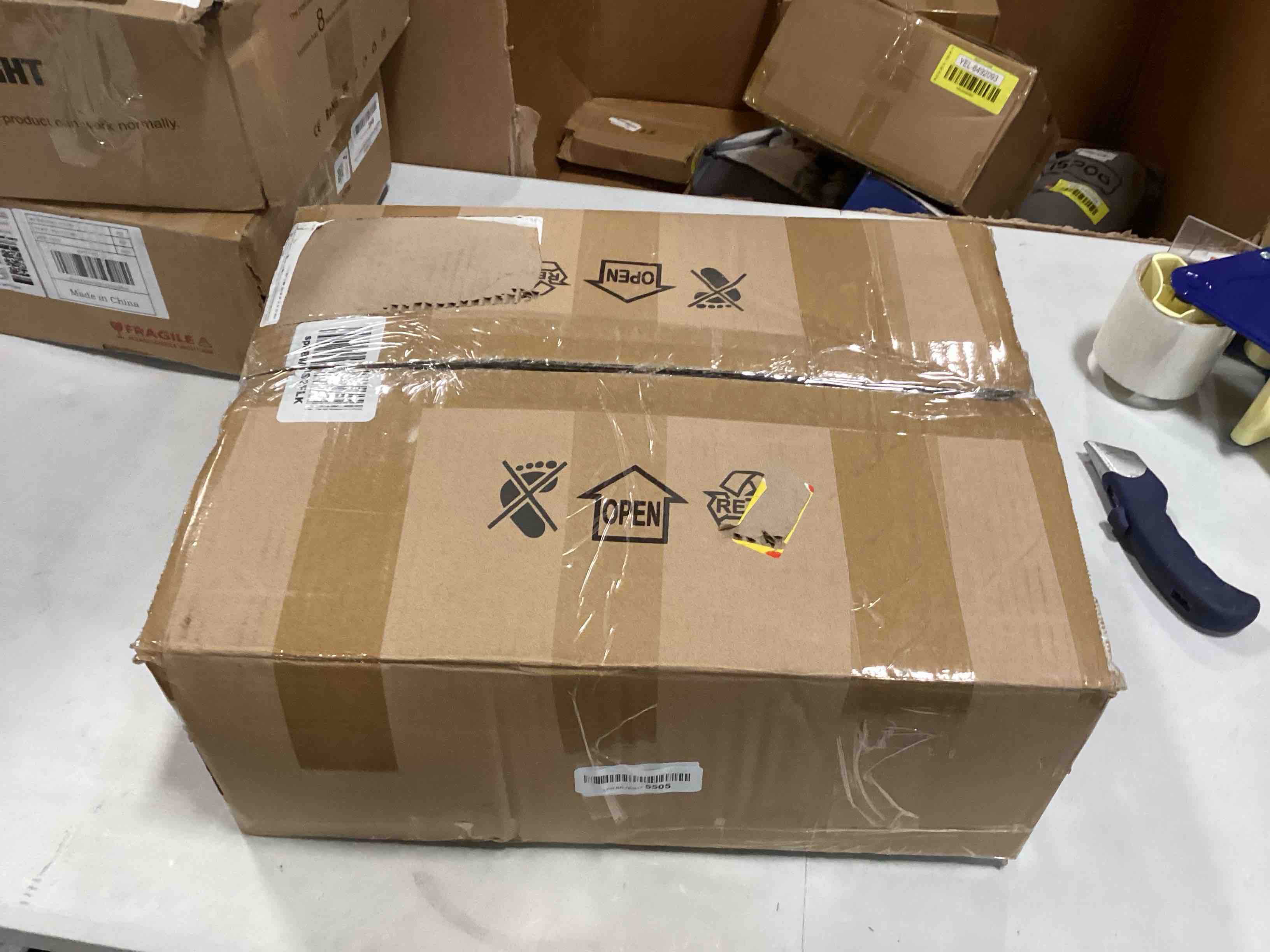 https://s3.amazonaws.com/lotting-images-prod/bidfta/YEL6492094_1718371735562.jpeg