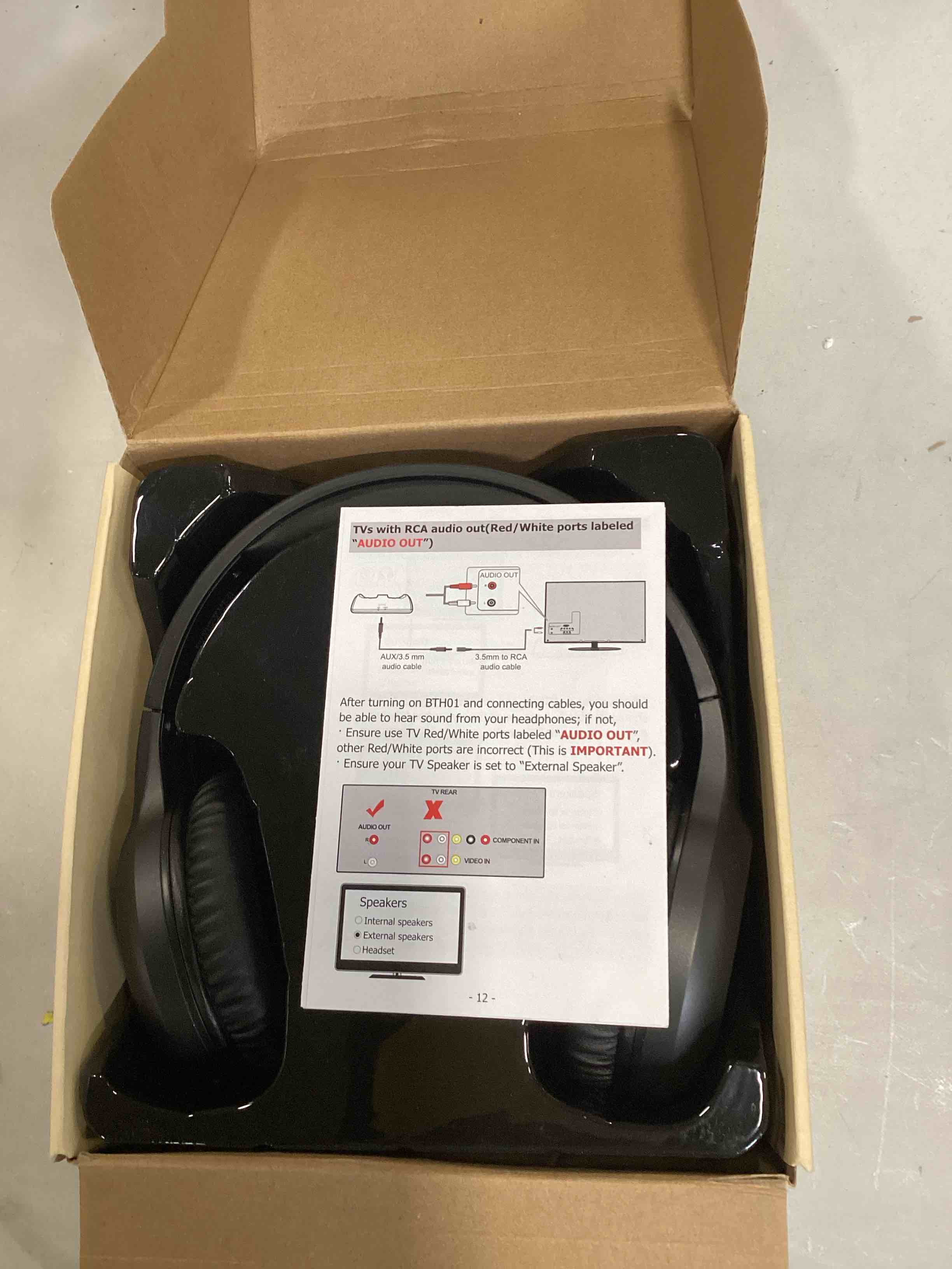 https://s3.amazonaws.com/lotting-images-prod/bidfta/YEL6492181_1718385895493.jpeg
