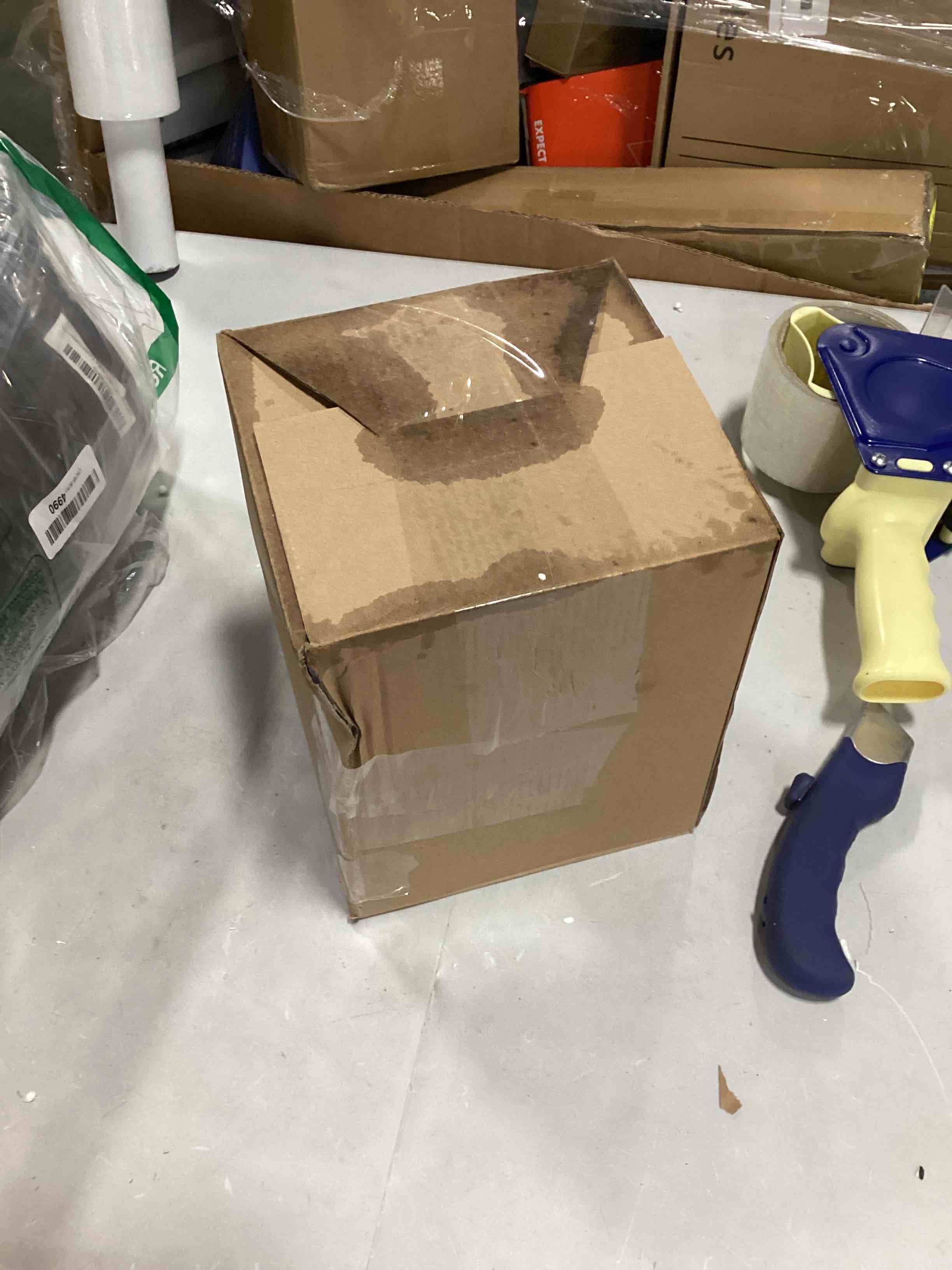 https://s3.amazonaws.com/lotting-images-prod/bidfta/YEL6492310_1718626494002.jpeg