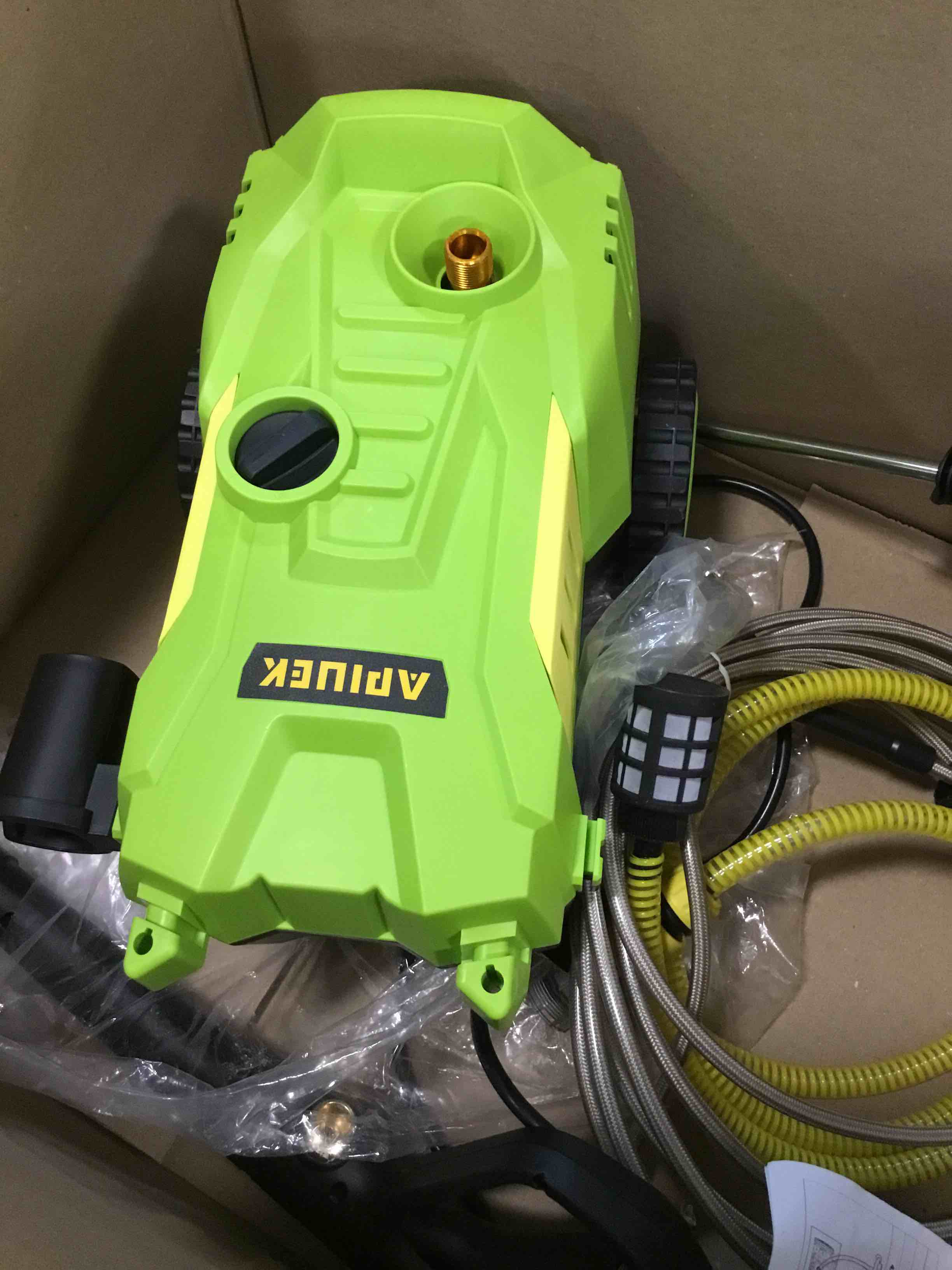 https://s3.amazonaws.com/lotting-images-prod/bidfta/YEL6493209_1717529338710.jpeg