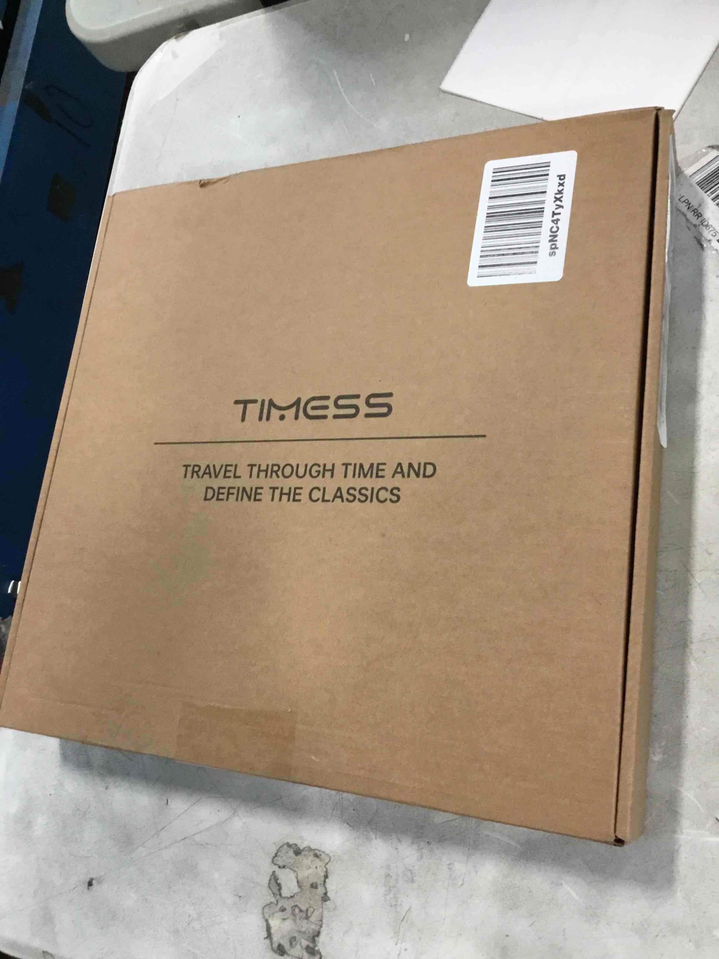 https://s3.amazonaws.com/lotting-images-prod/bidfta/YEL6493690_1717703080307.jpeg