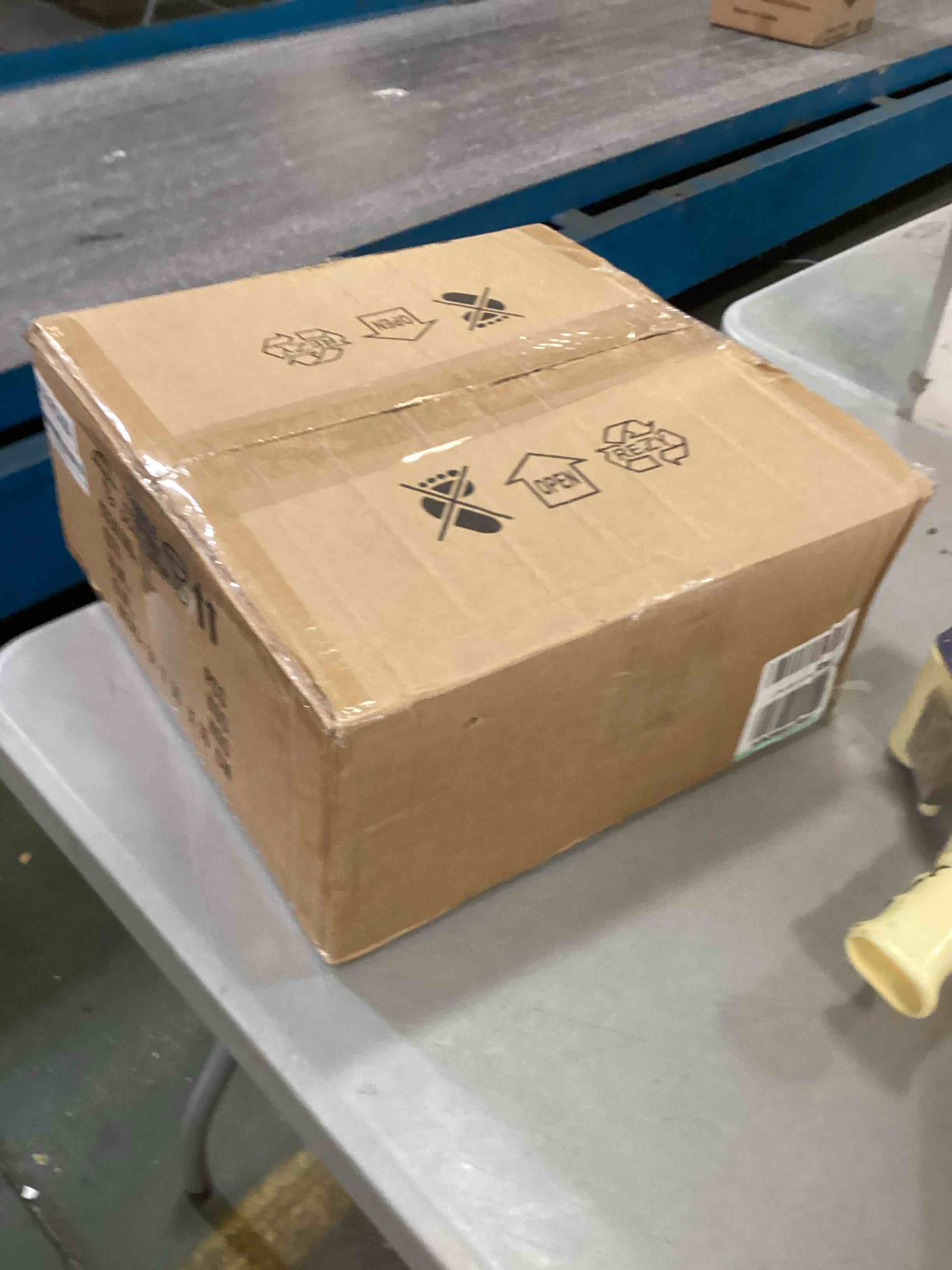 https://s3.amazonaws.com/lotting-images-prod/bidfta/YEL6494273_1717175943340.jpeg