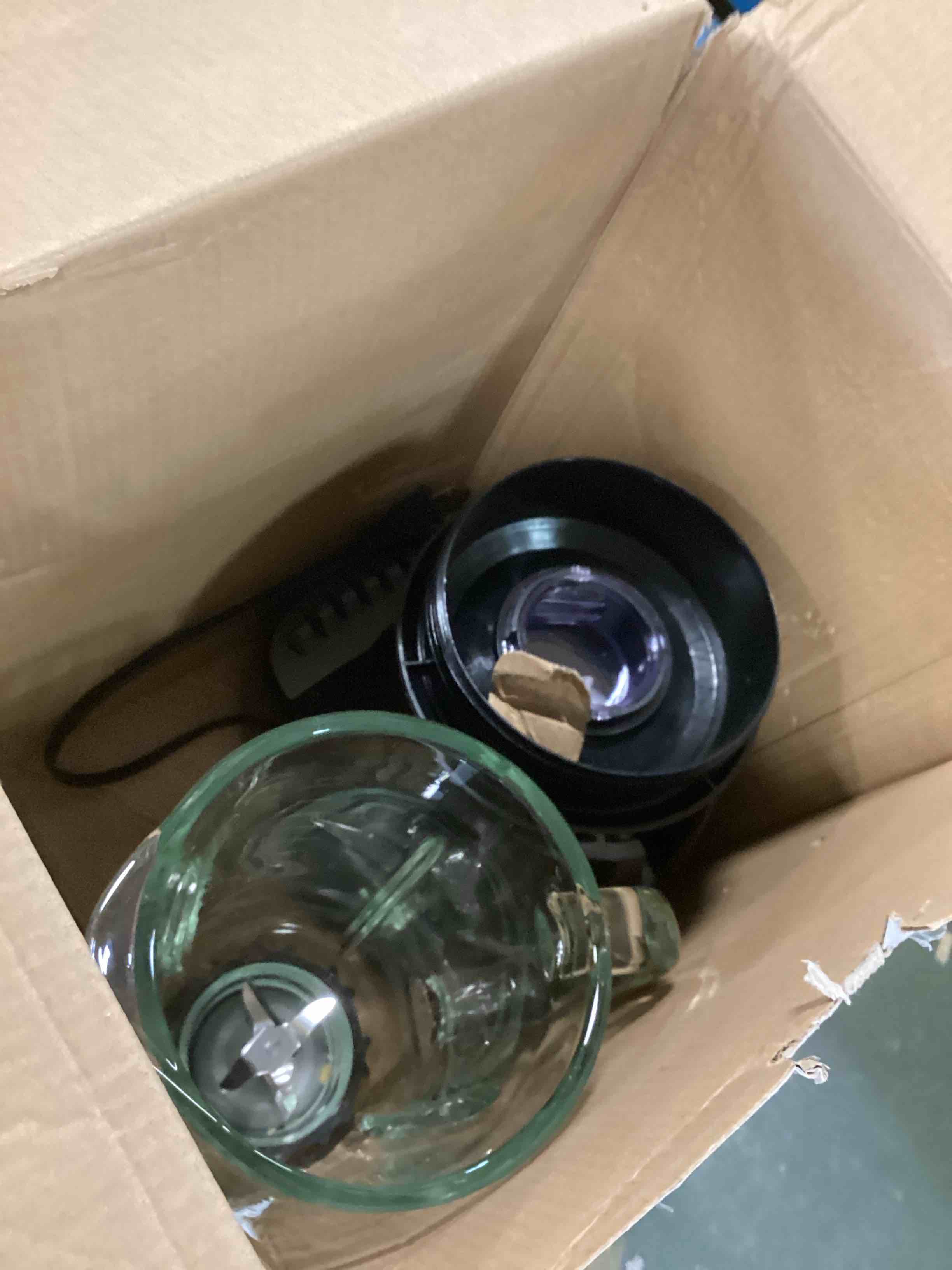 https://s3.amazonaws.com/lotting-images-prod/bidfta/YEL6494931_1717440217375.jpeg