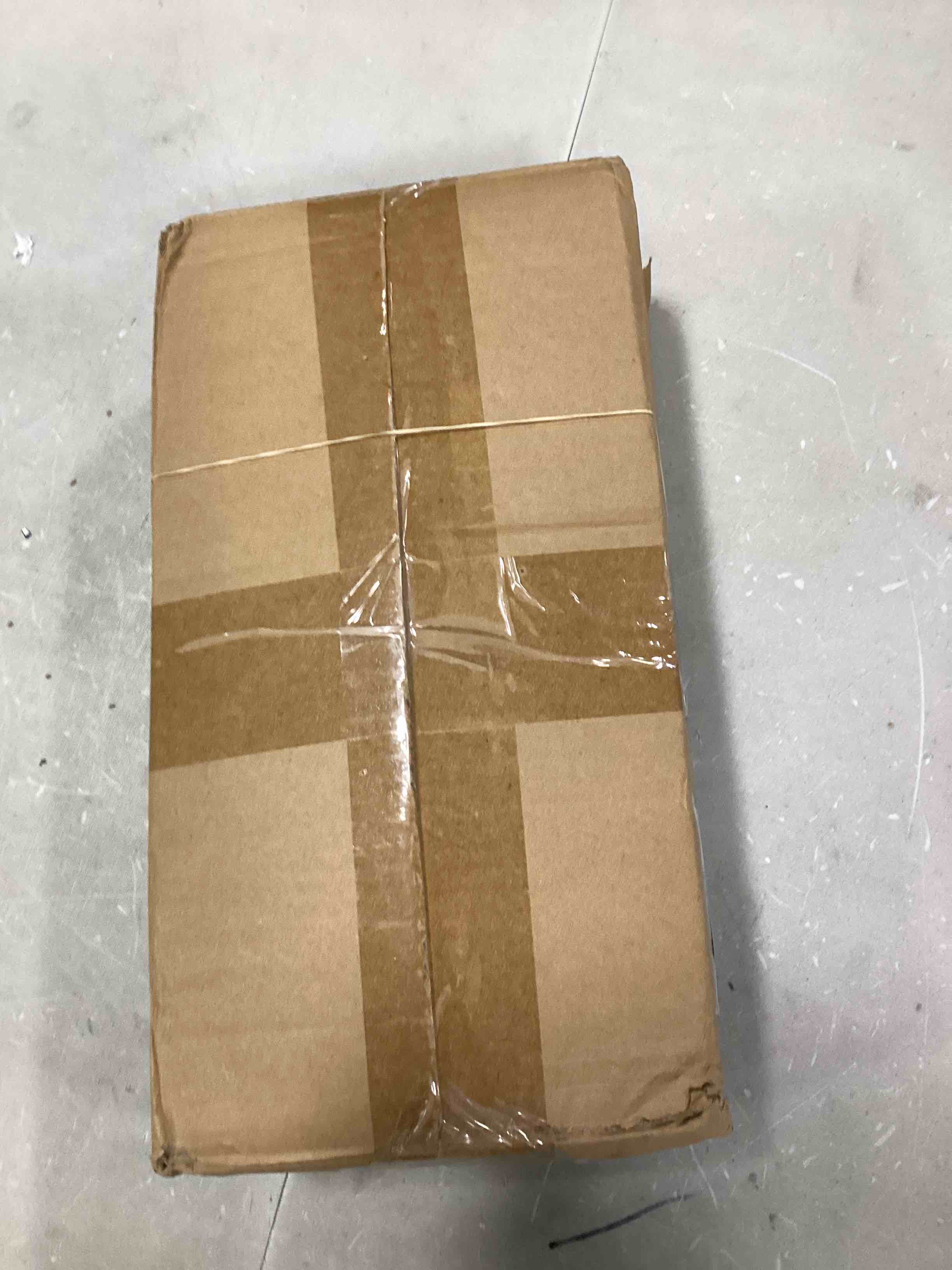 https://s3.amazonaws.com/lotting-images-prod/bidfta/YEL6496972_1716995353609.jpeg