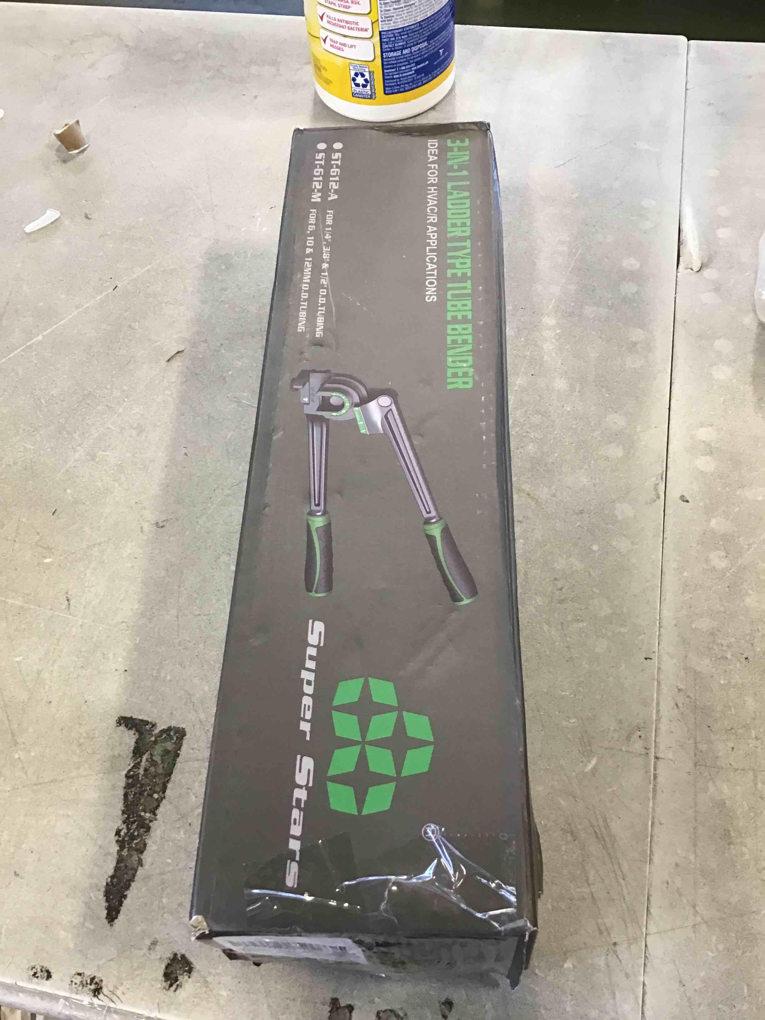 https://s3.amazonaws.com/lotting-images-prod/bidfta/YEL6499590_1718465832755.jpeg