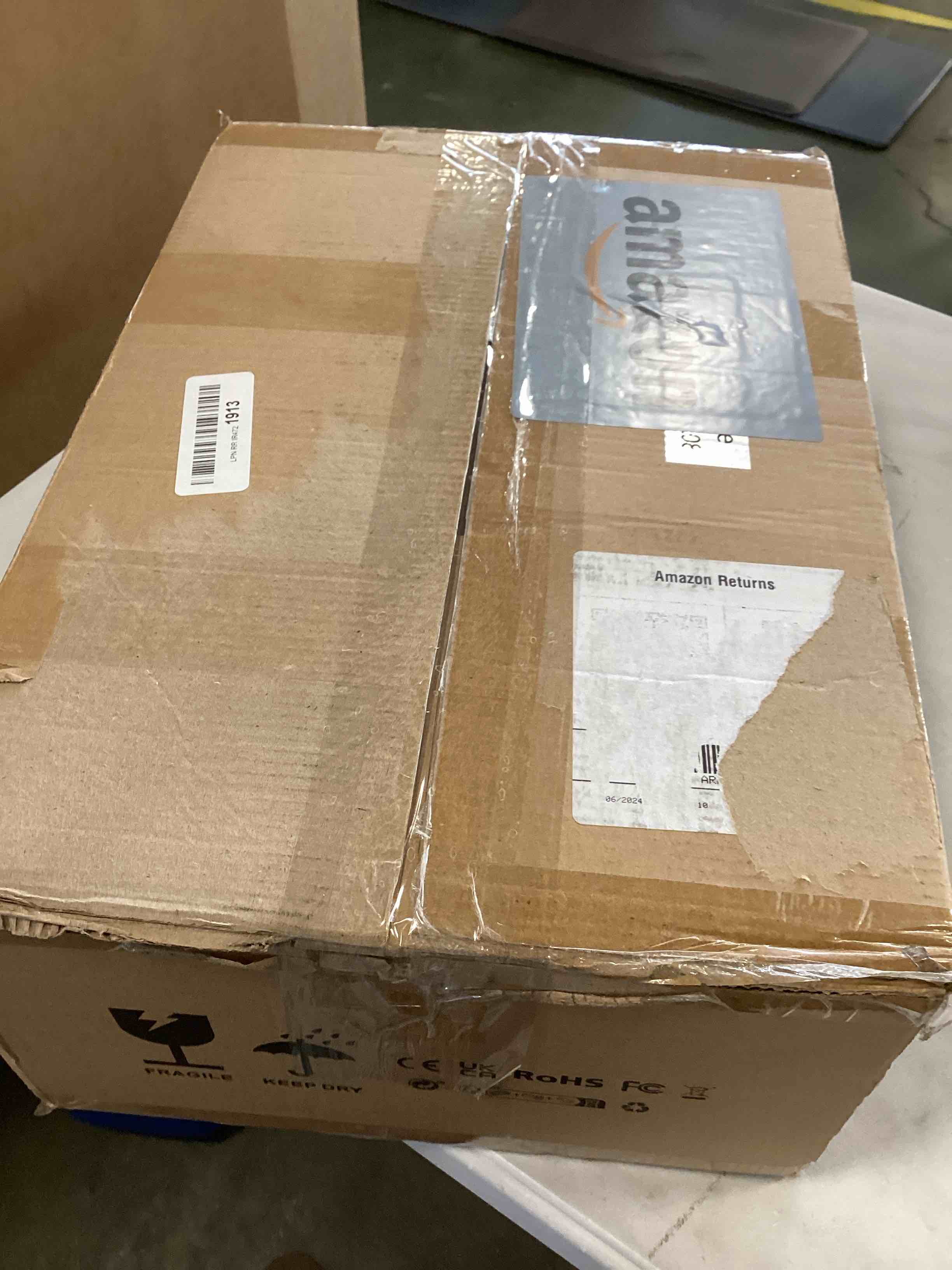 https://s3.amazonaws.com/lotting-images-prod/bidfta/YEL6499750_1720008500290.jpeg