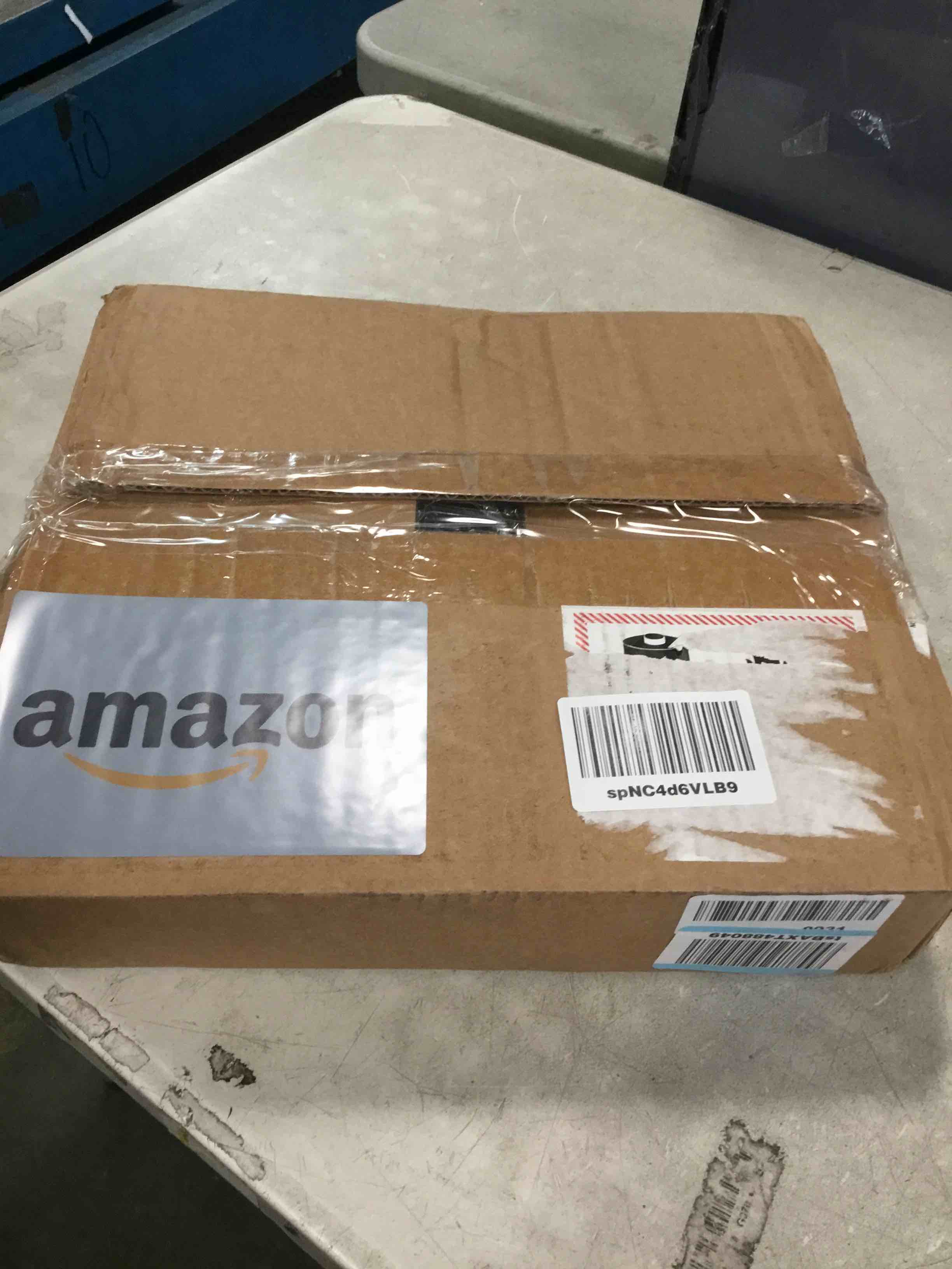 https://s3.amazonaws.com/lotting-images-prod/bidfta/YEL6500165_1716910086674.jpeg