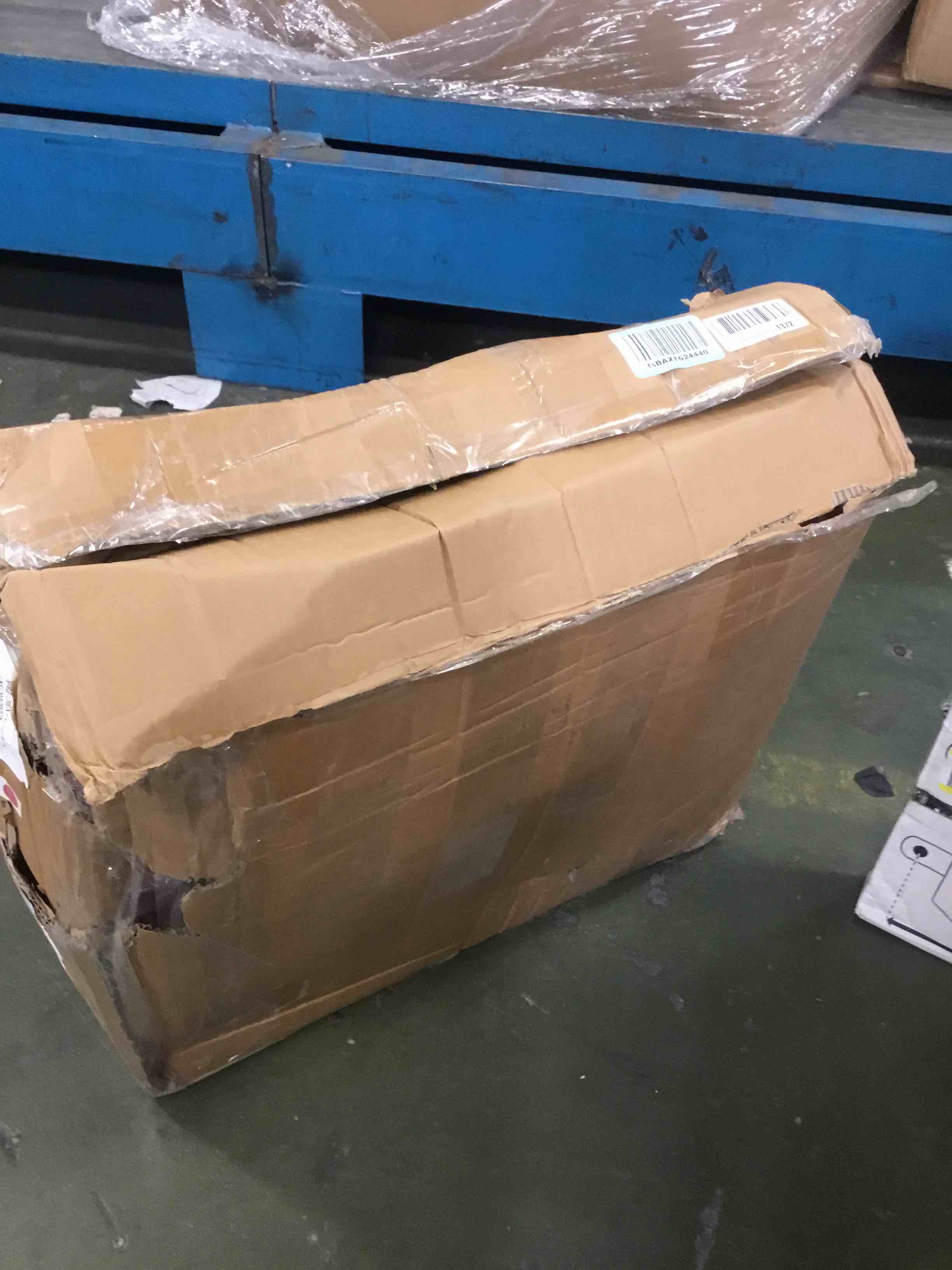 https://s3.amazonaws.com/lotting-images-prod/bidfta/YEL6500212_1716918195909.jpeg