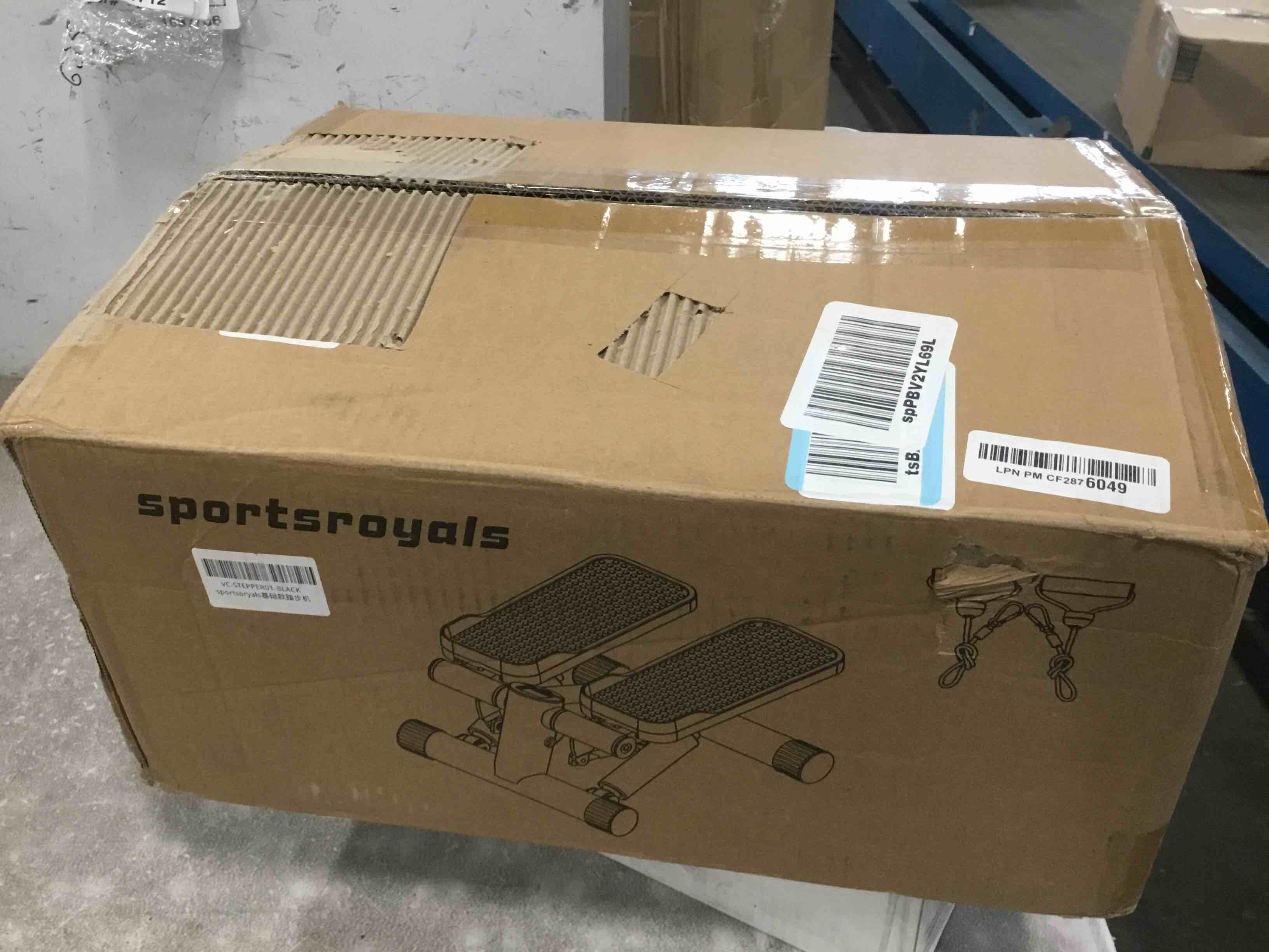 https://s3.amazonaws.com/lotting-images-prod/bidfta/YEL6500833_1717165285210.jpeg