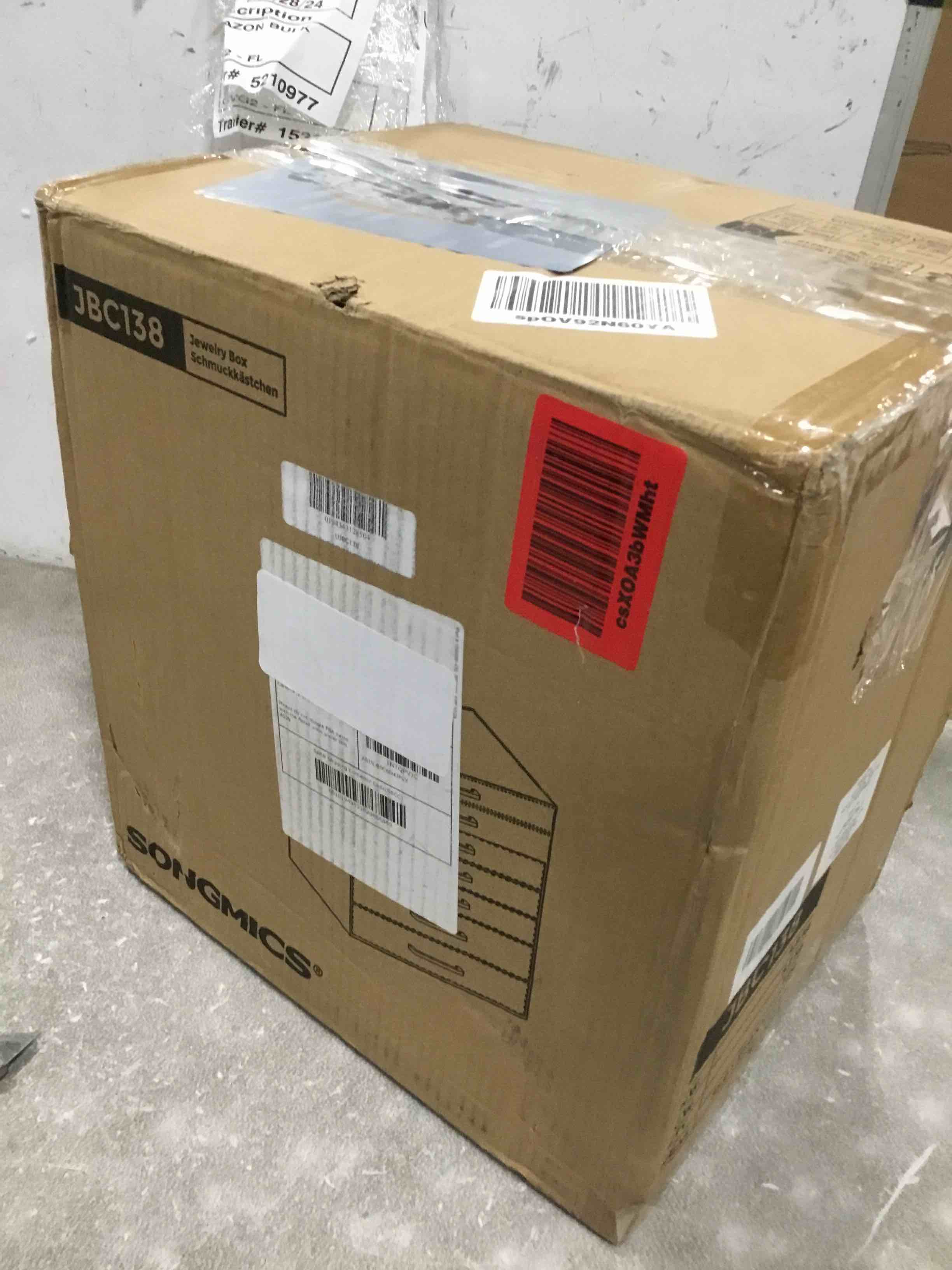 https://s3.amazonaws.com/lotting-images-prod/bidfta/YEL6500995_1717243419197.jpeg