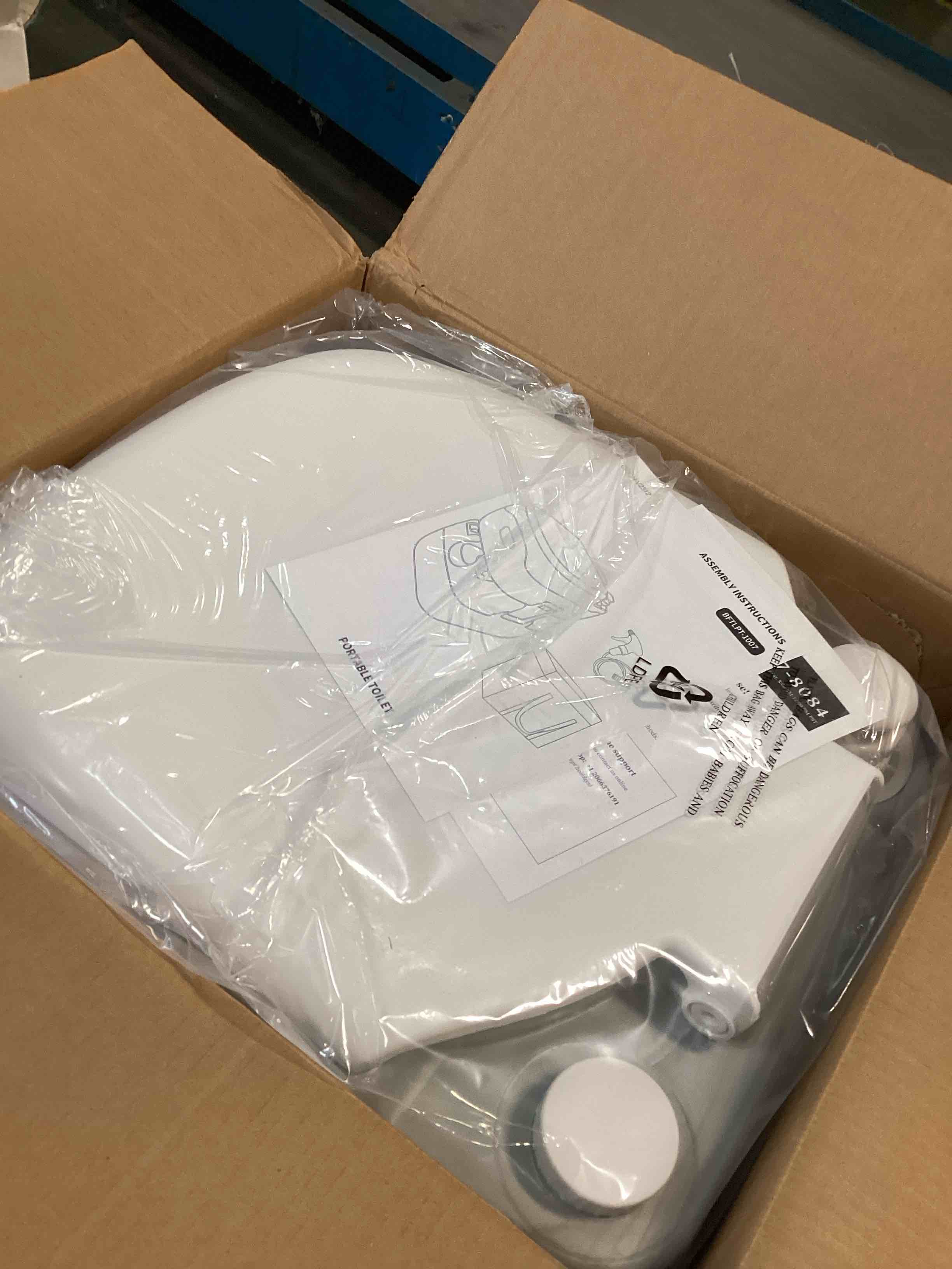 https://s3.amazonaws.com/lotting-images-prod/bidfta/YEL6501603_1716899098125.jpeg