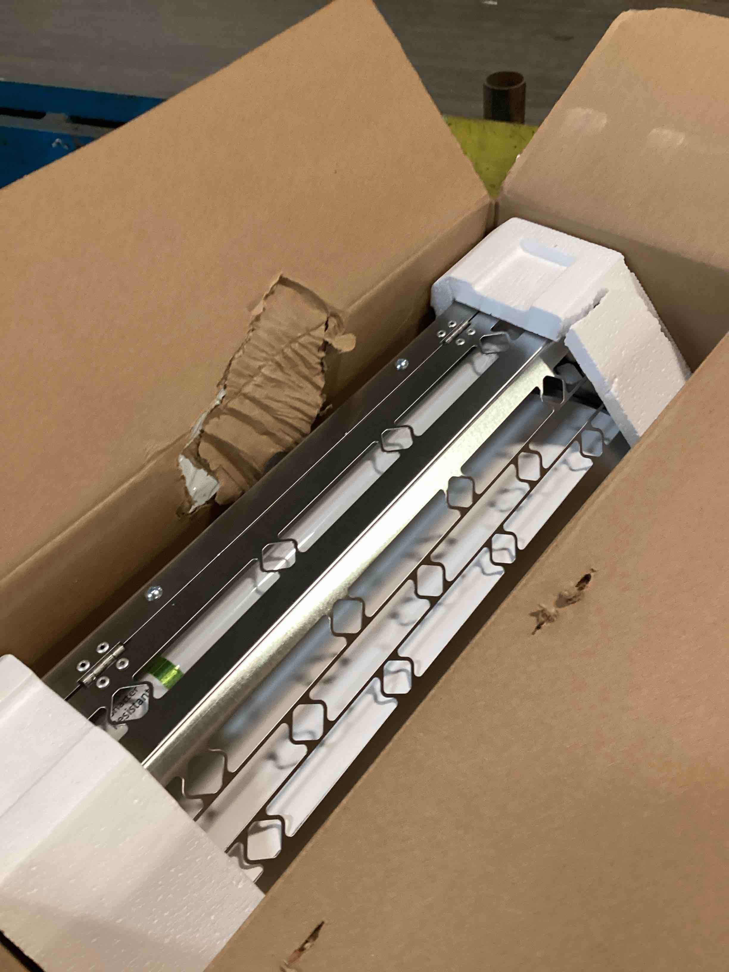 https://s3.amazonaws.com/lotting-images-prod/bidfta/YEL6501607_1716899480424.jpeg