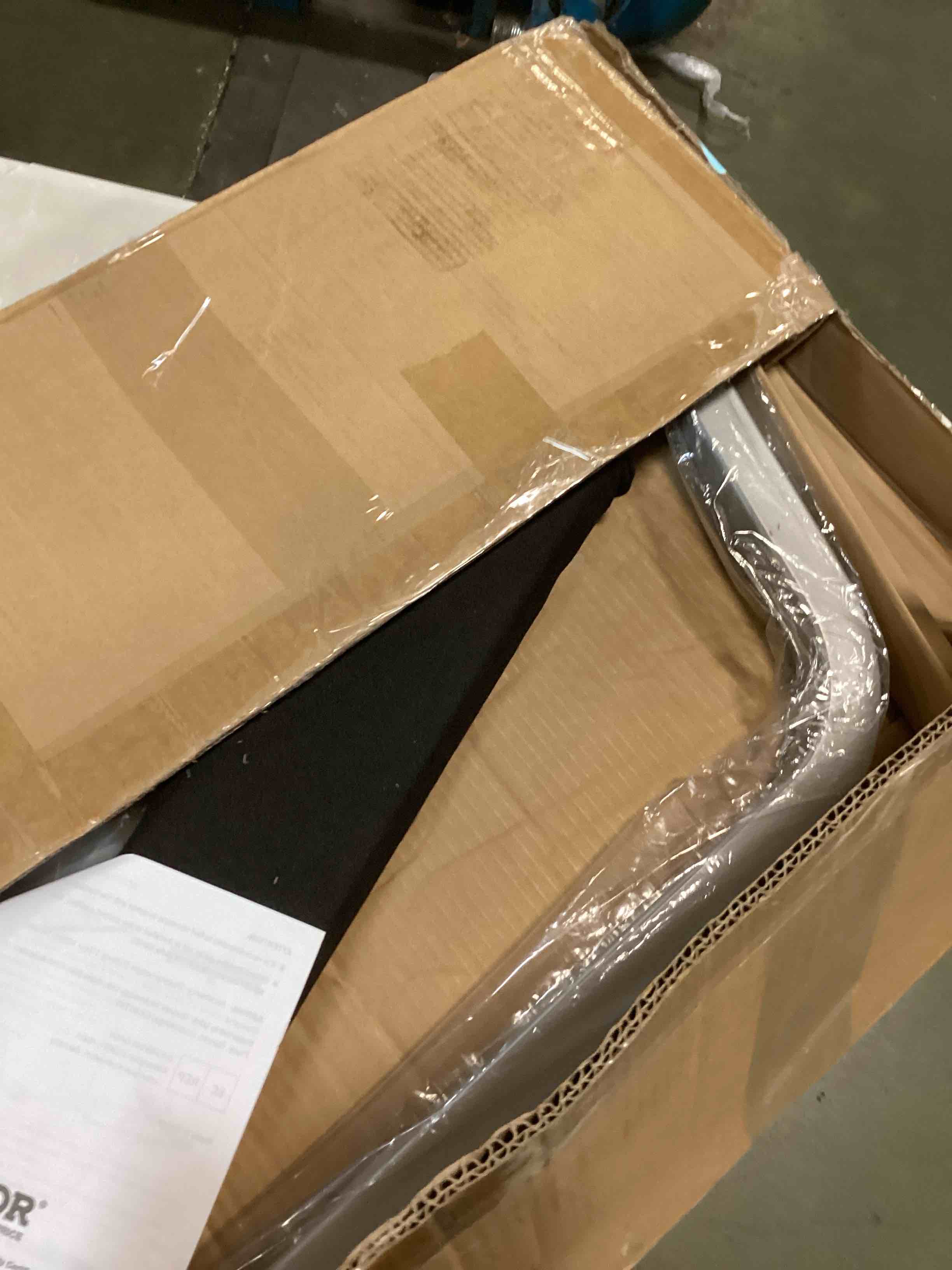 https://s3.amazonaws.com/lotting-images-prod/bidfta/YEL6502273_1717094835577.jpeg