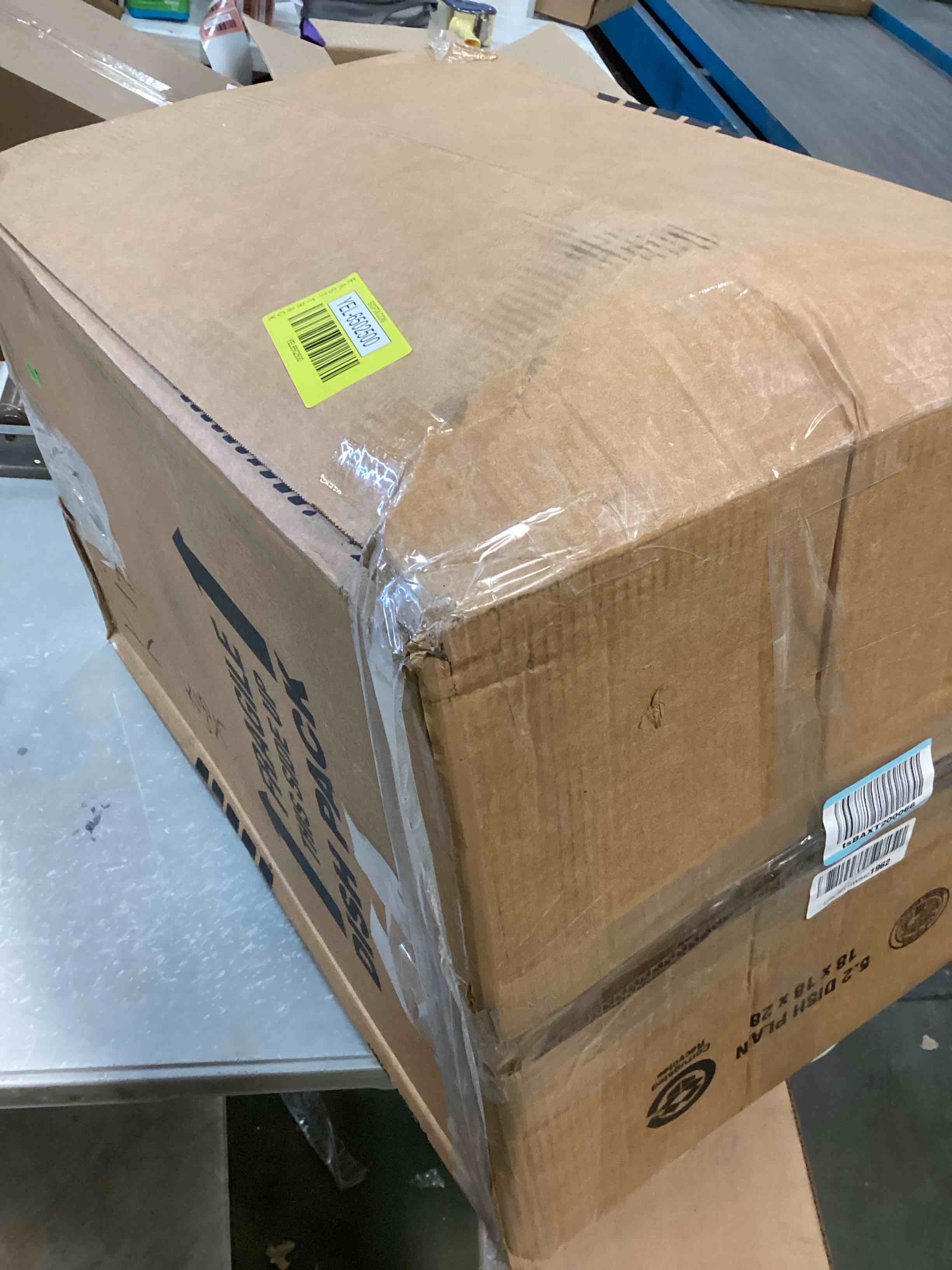 https://s3.amazonaws.com/lotting-images-prod/bidfta/YEL6502500_1717179449294.jpeg