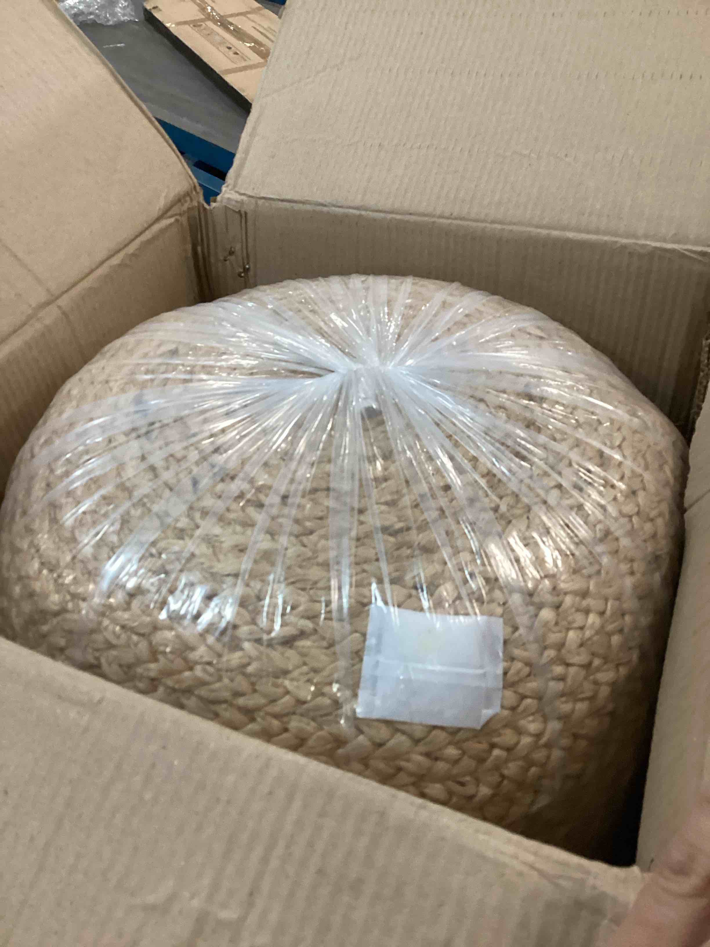 https://s3.amazonaws.com/lotting-images-prod/bidfta/YEL6503733_1717073443228.jpeg