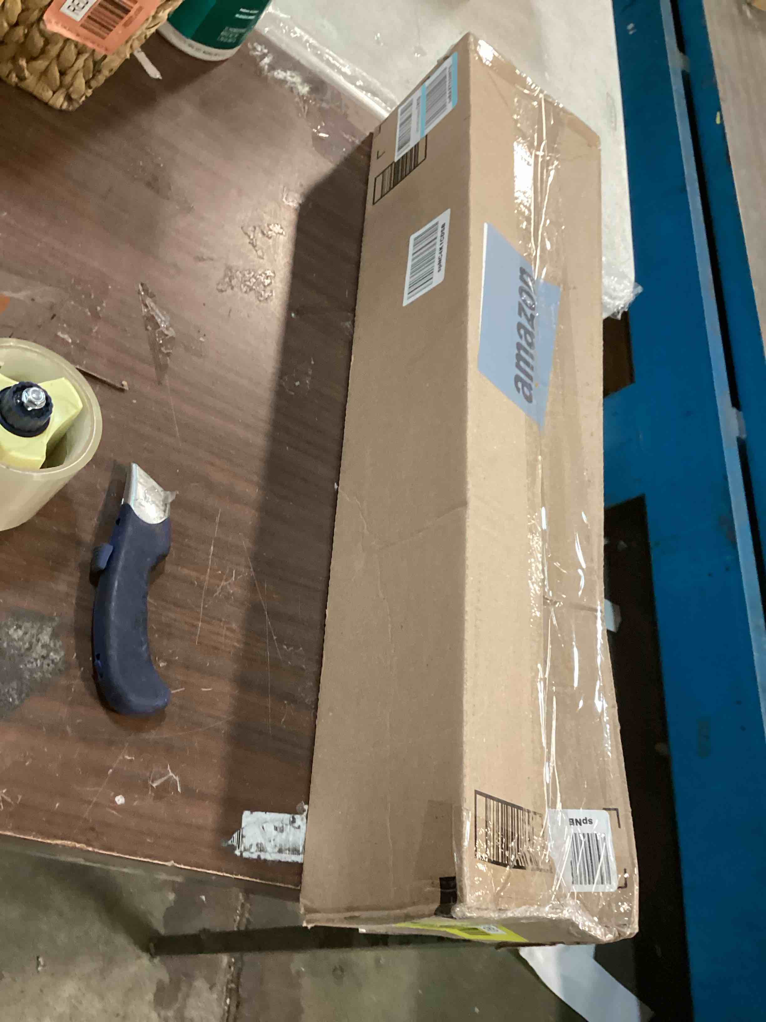 https://s3.amazonaws.com/lotting-images-prod/bidfta/YEL6503760_1717076029825.jpeg