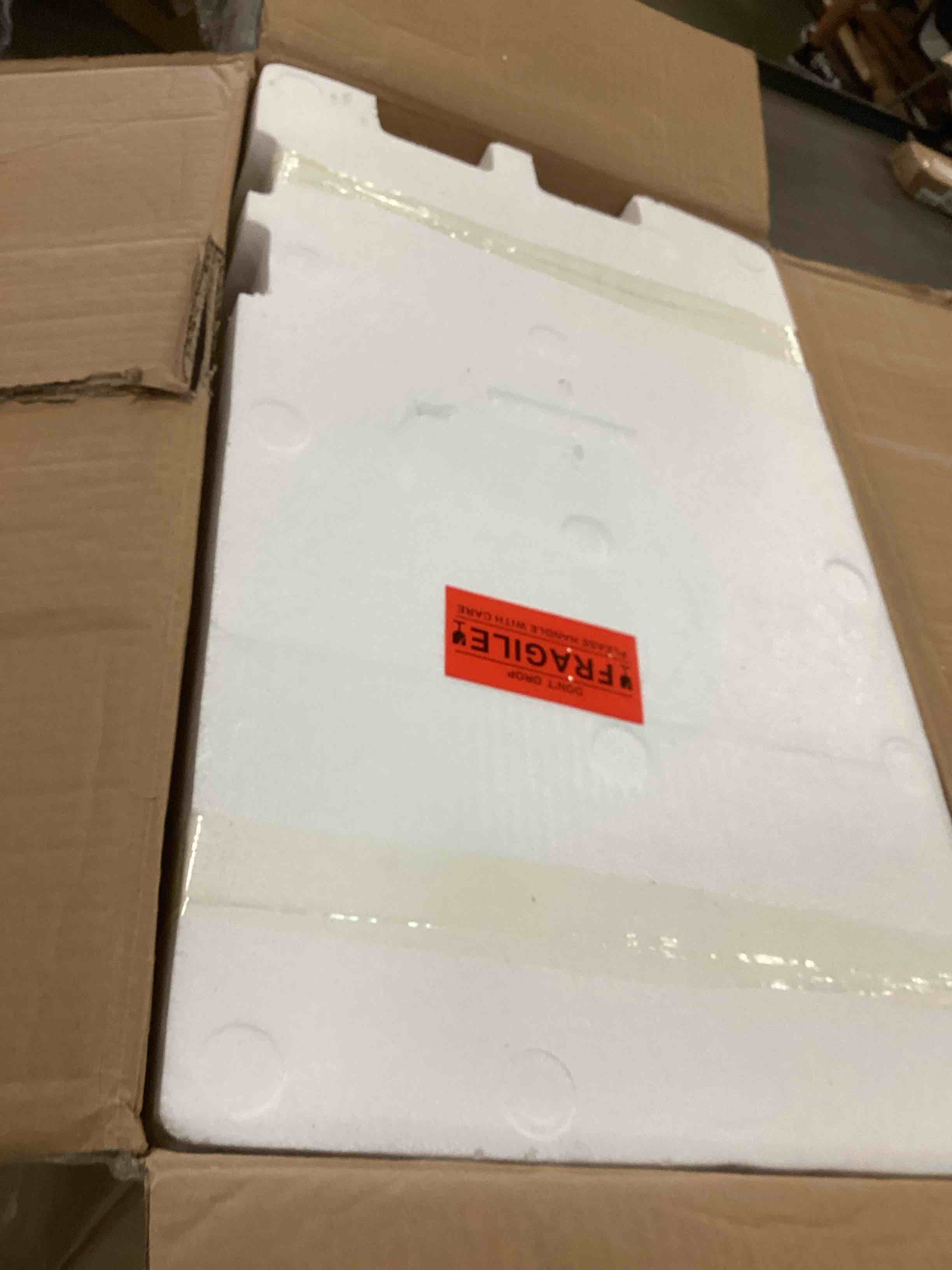 https://s3.amazonaws.com/lotting-images-prod/bidfta/YEL6504307_1717250070569.jpeg